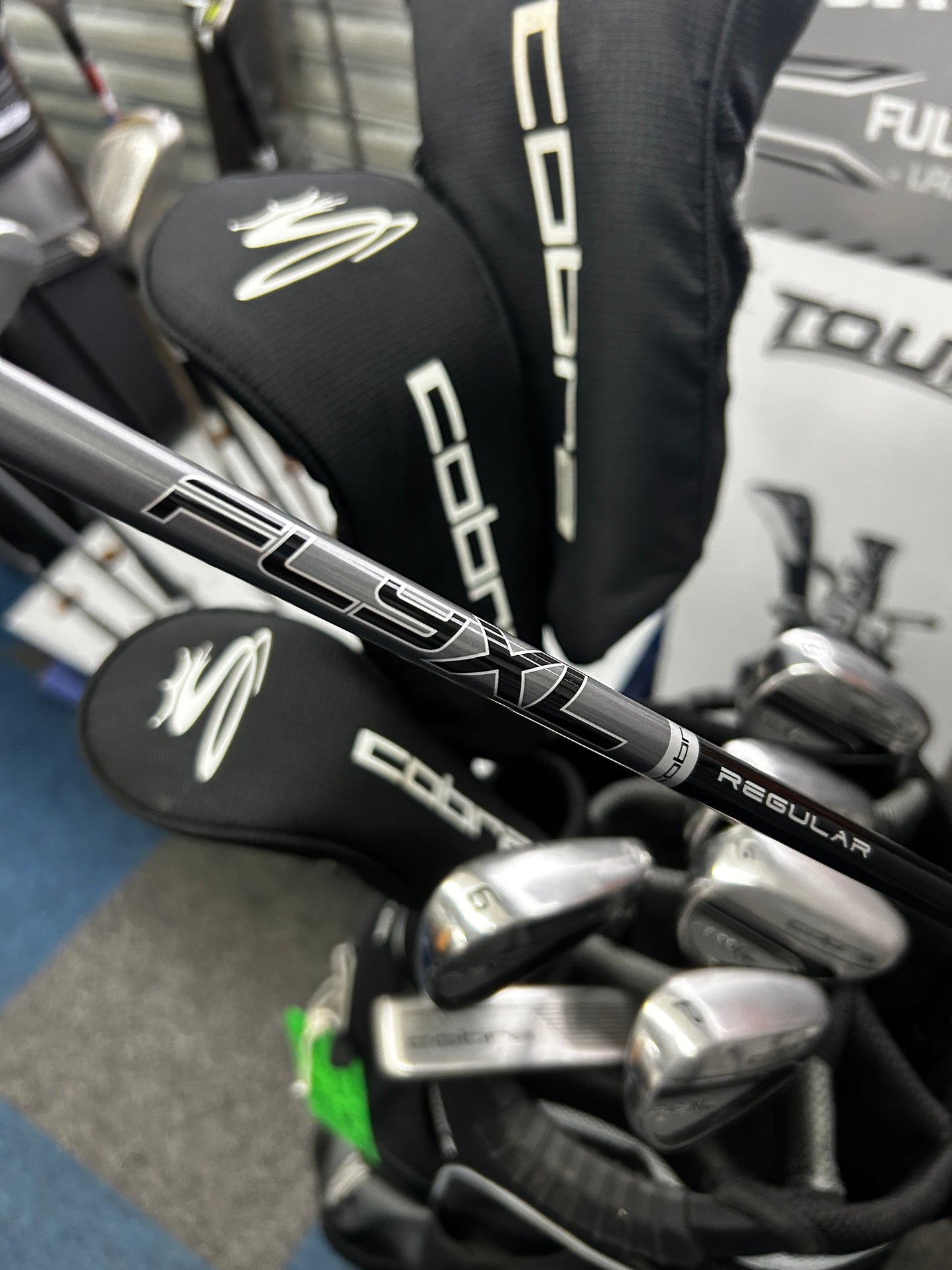 COBRA XL 11 PIECE PACKAGE SET (SECOND HAND) (Graphite Shafts)
