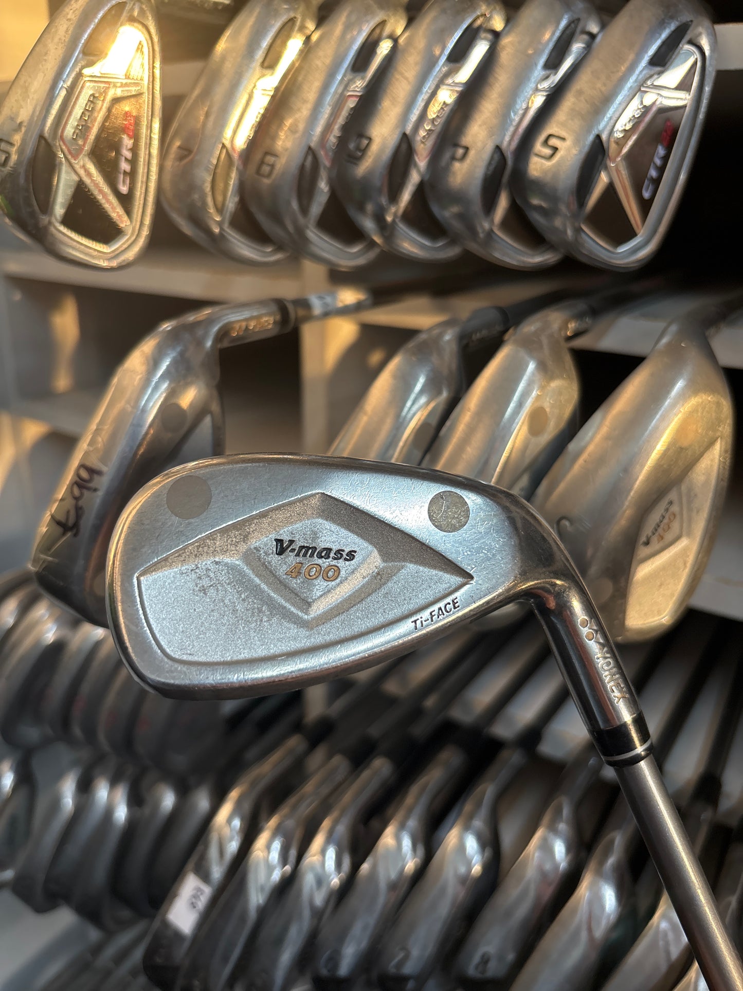 YONEX V-MASS 400 (7-SW REGULAR GRAPHITE FLEX)