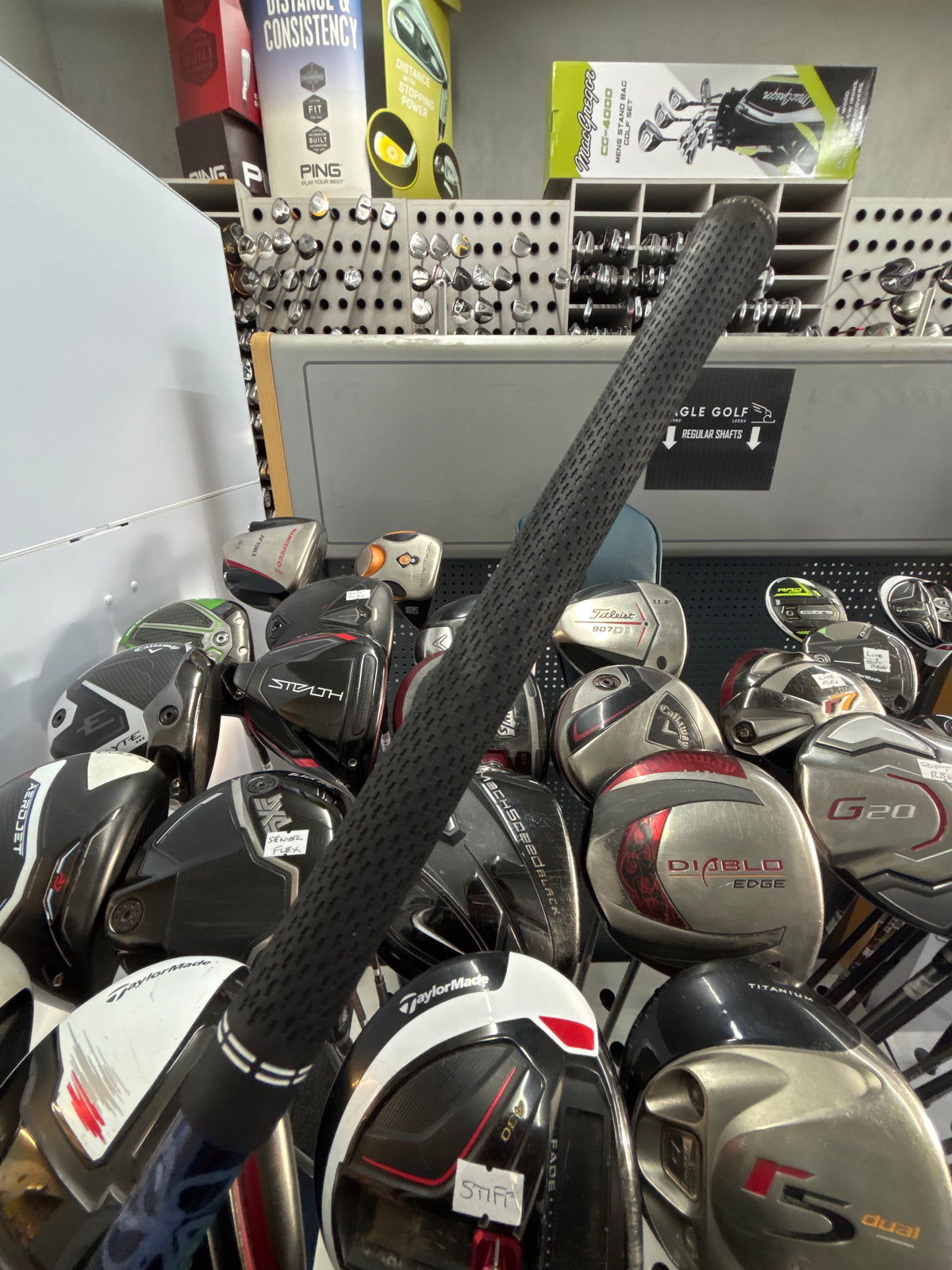 TITLEIST 910 D2 10.5 DEGREE (STIFF SHAFT)