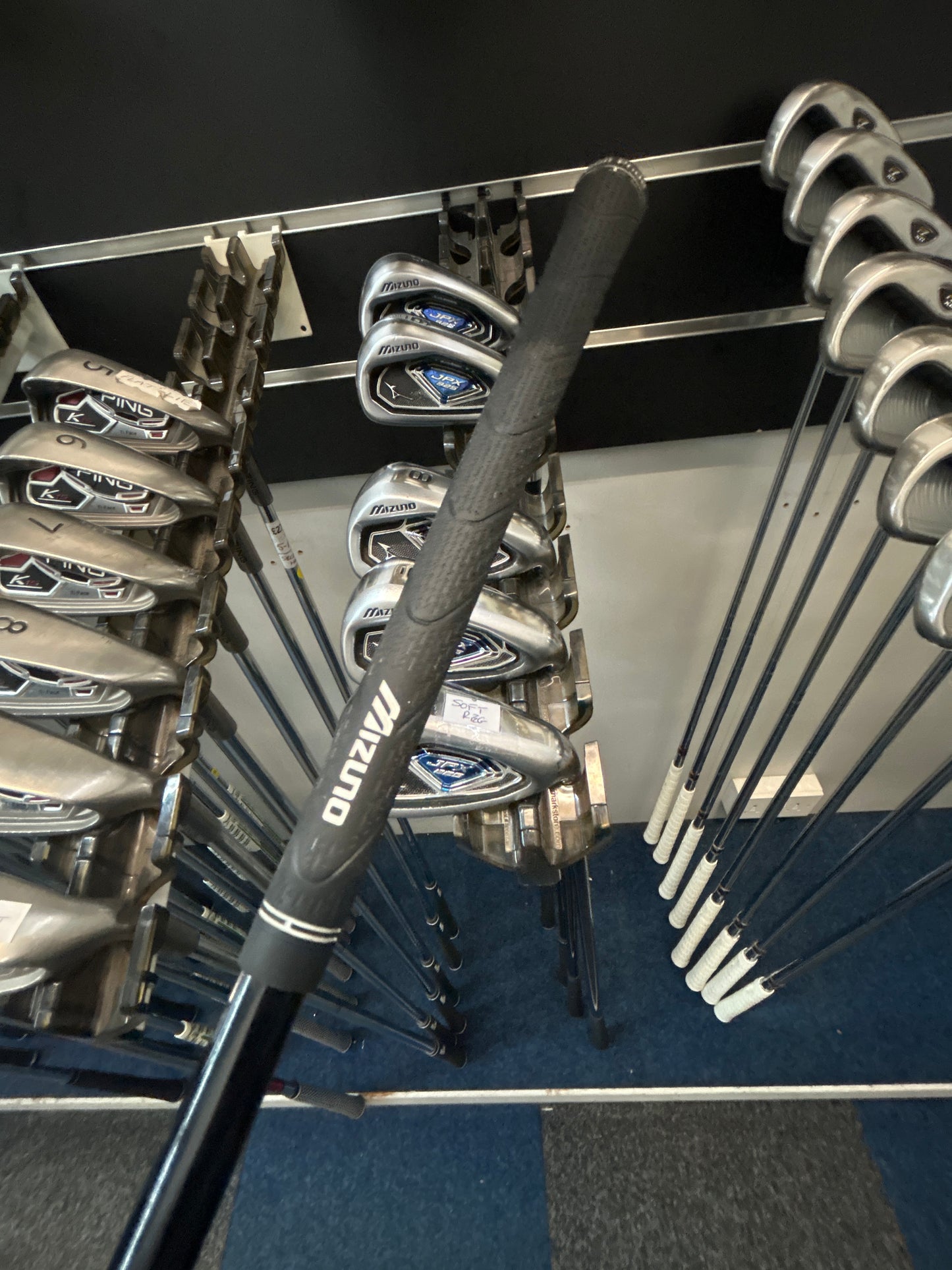 MIZUNO JPX 825 FORGED (5-PW SOFT REGULAR FLEX)