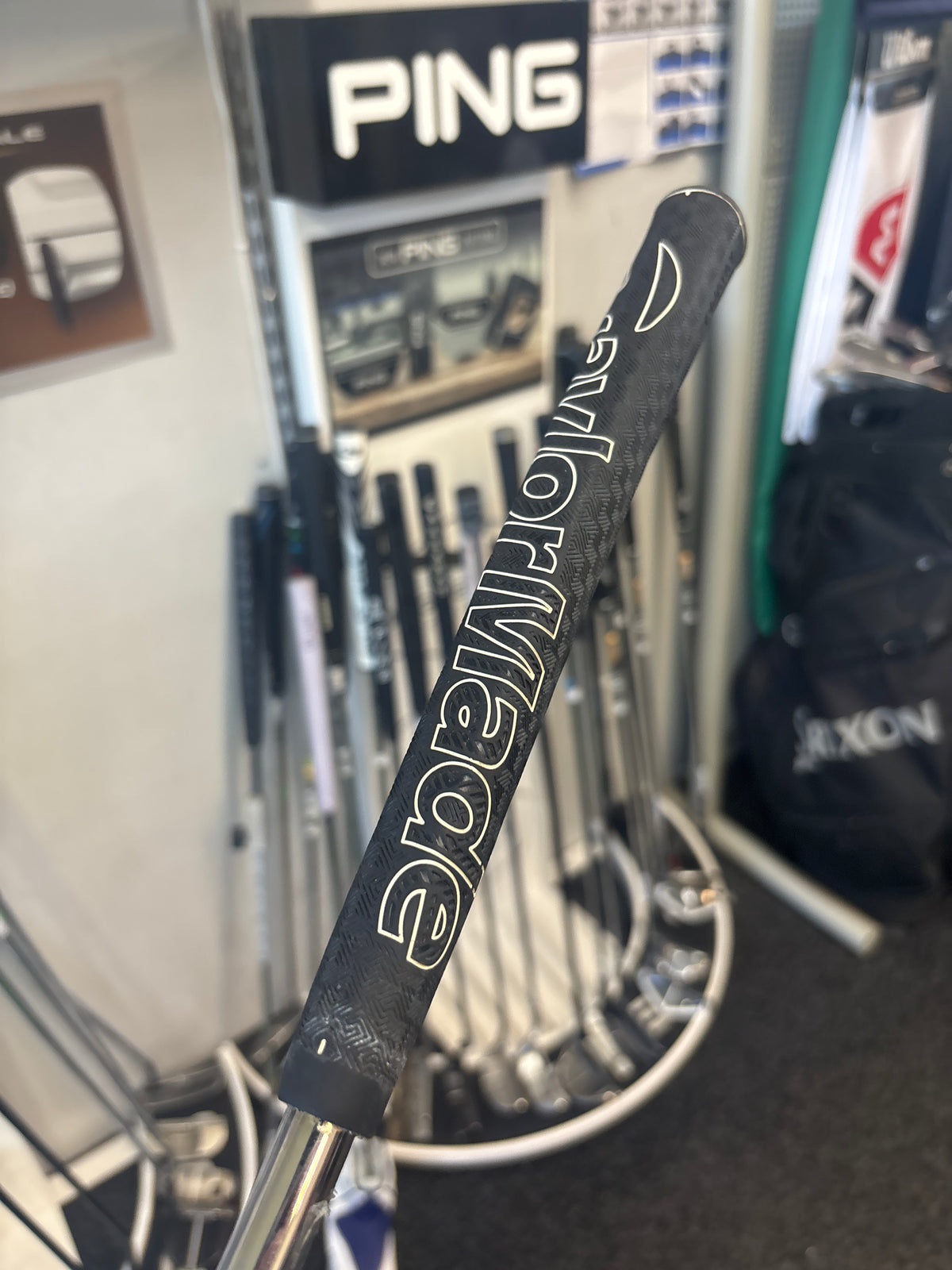 Odyssey White Hot XG #9 (34”)