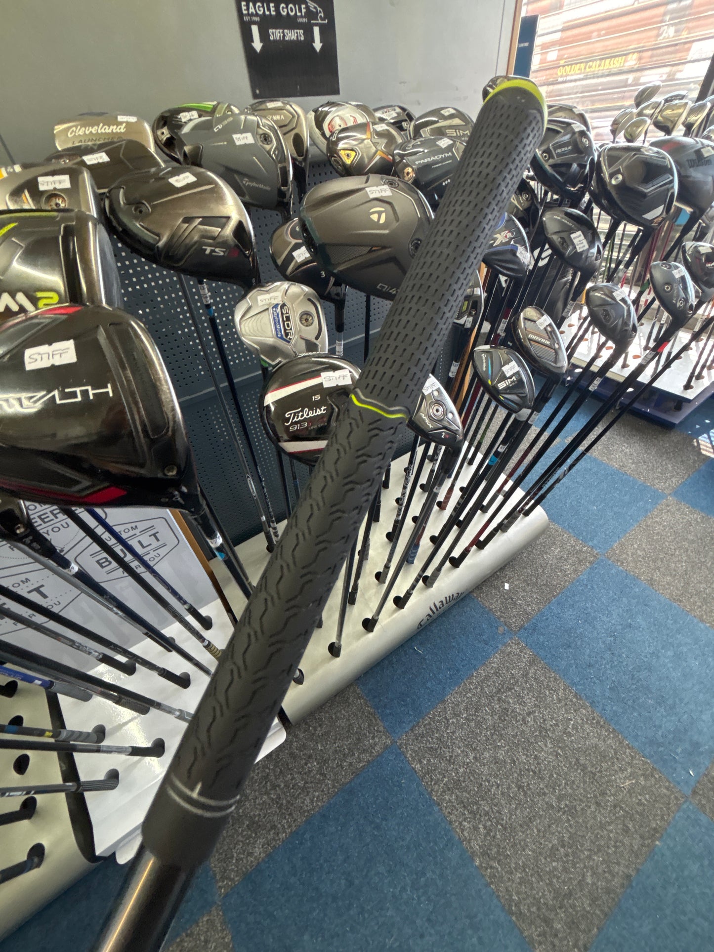 Taylormade M2 4 HYBRID 22 Degree (Regular FLEX)