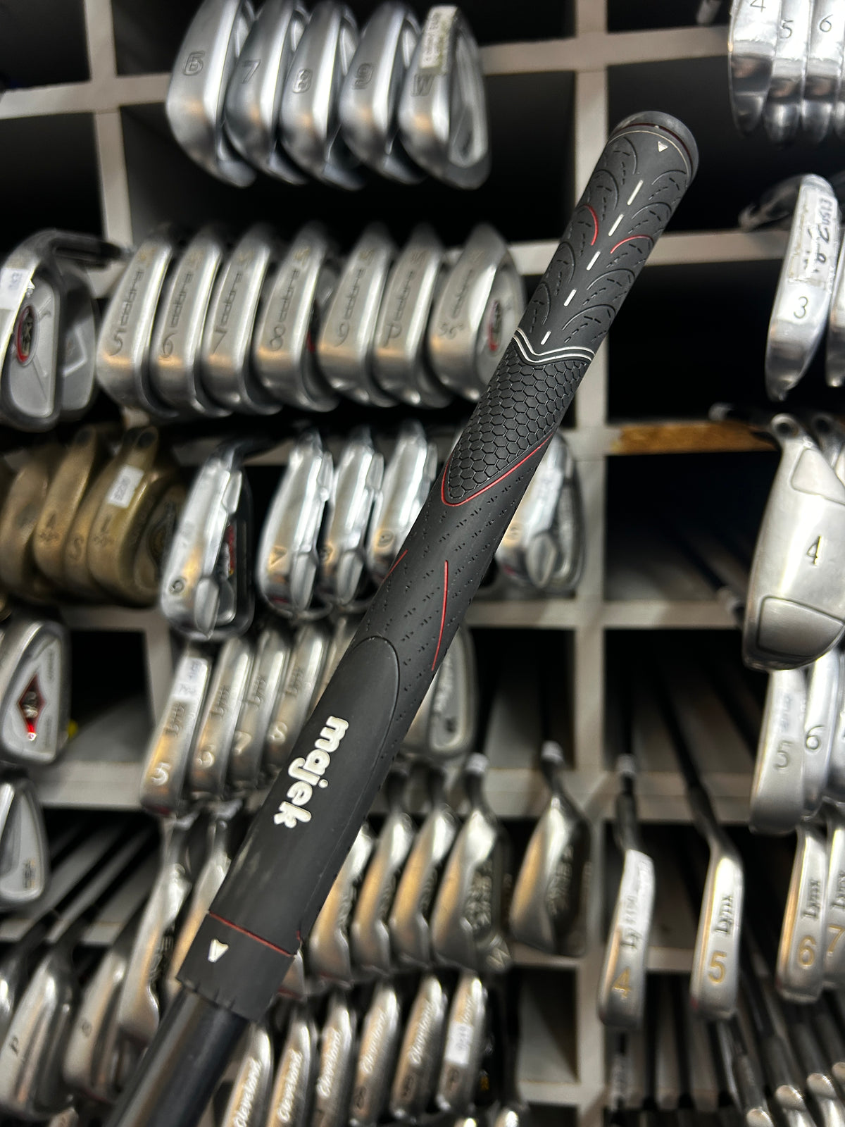 Majek K5s Hybrid Irons (4-PW+SW) (REGULAR GRAPHITE FLEX)