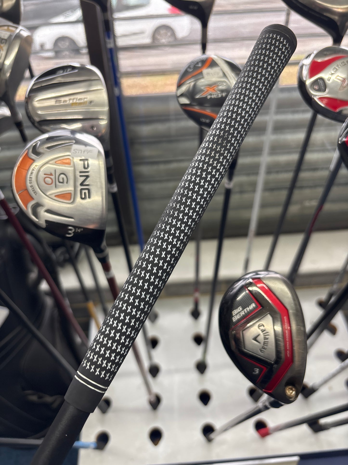 Wilson Staff 4 Hybrid 22 Degree (Left Handed)