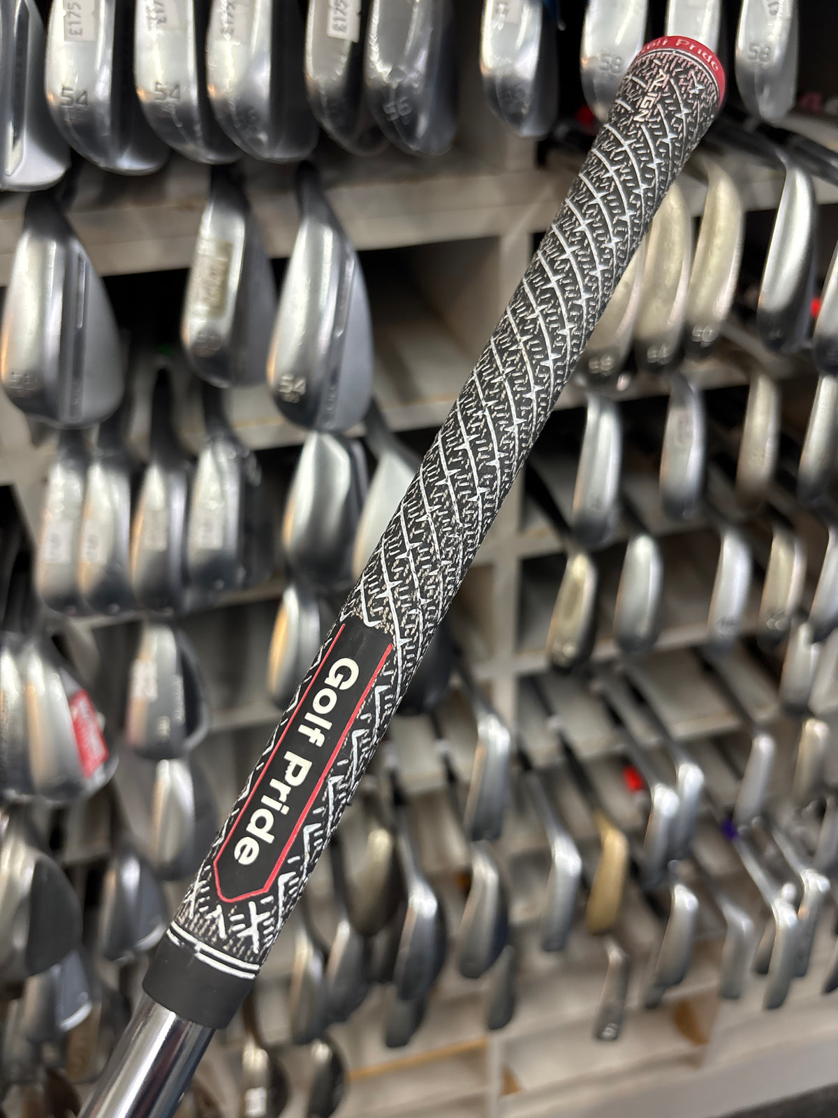 TITLEIST VOKEY SM10 56 DEGREE (12 Degree Of Bounce) (EXTRA STIFF)