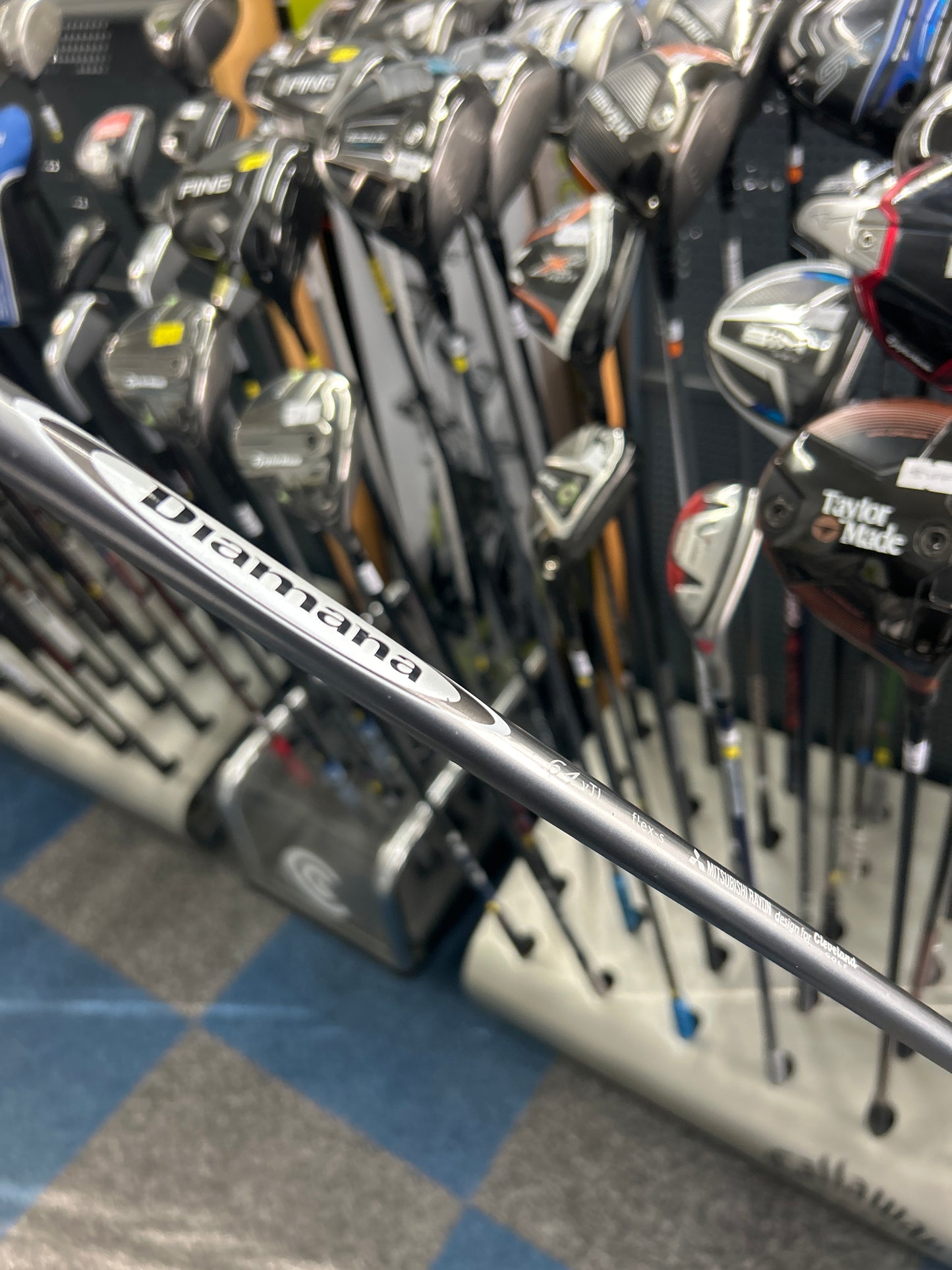 Cleveland LAUNCHER DST 10.5 (Stiff Flex)
