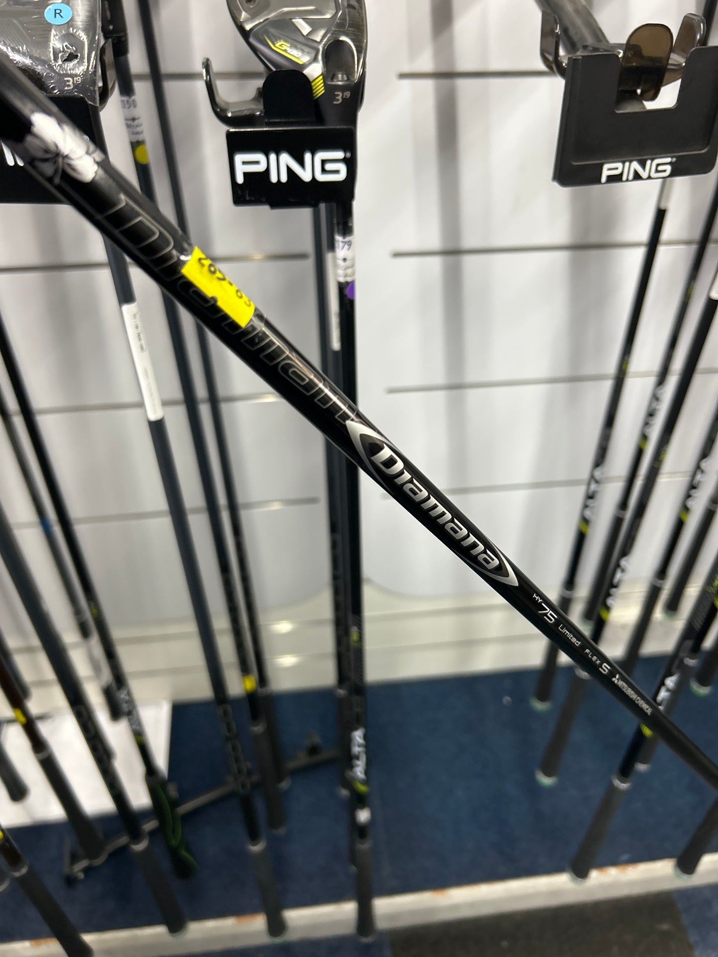 TaylorMade Sim 3 DRIVING IRON (Stiff FLEX)