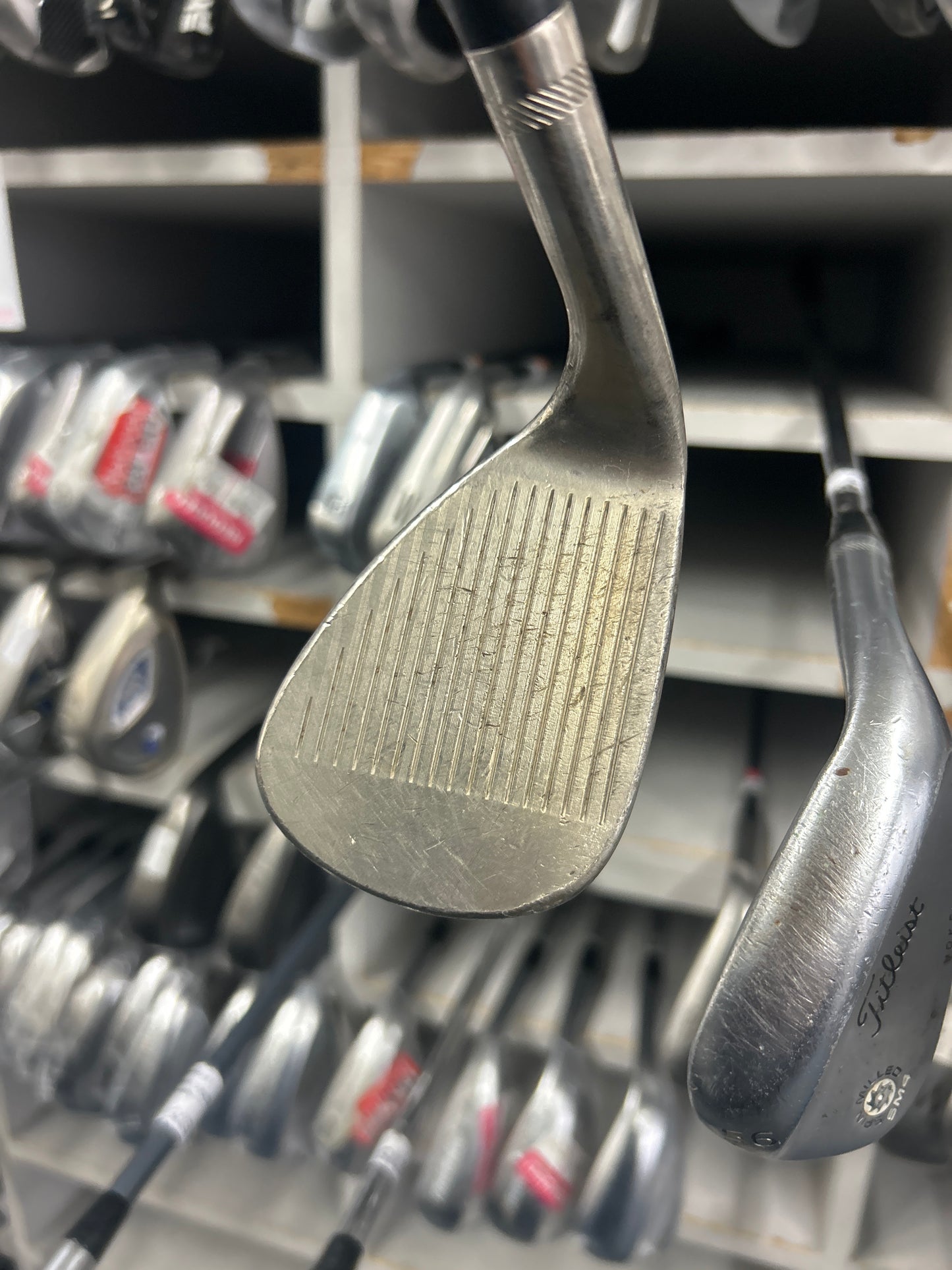 TITLEIST VOKEY SM6 56’’ S GRIND (10 Degrees Of Bounce)
