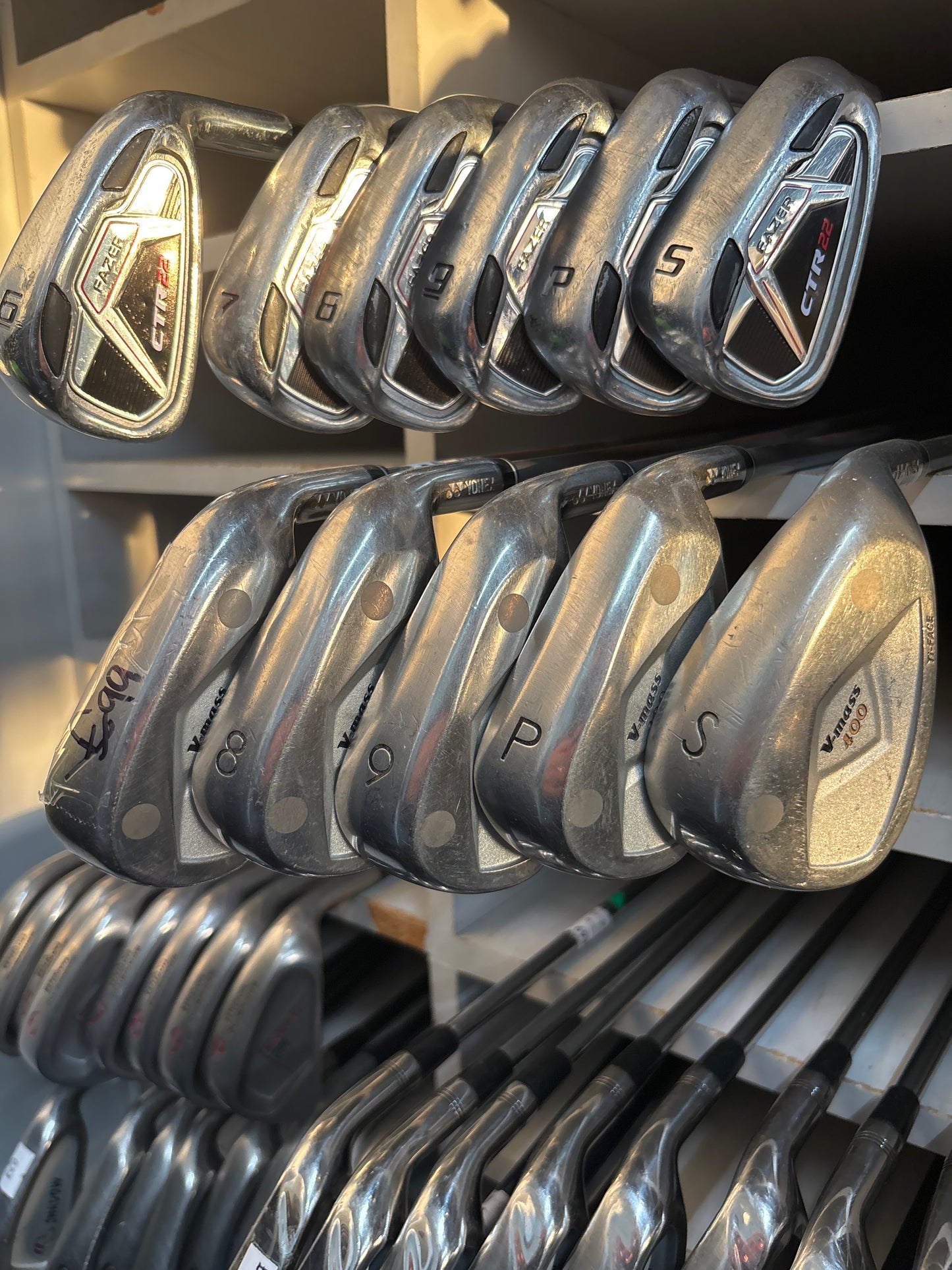 YONEX V-MASS 400 (7-SW REGULAR GRAPHITE FLEX)