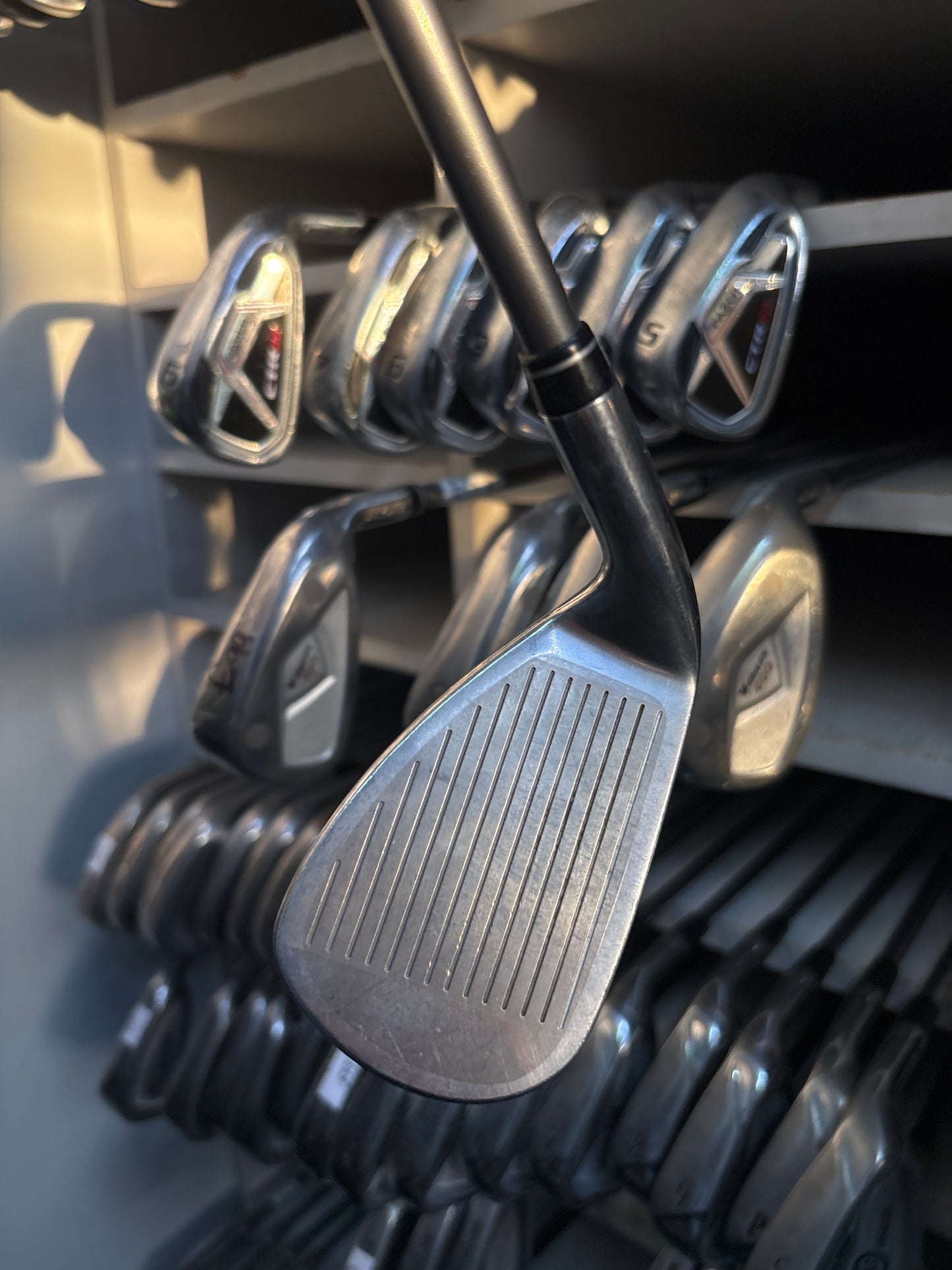 YONEX V-MASS 400 (7-SW REGULAR GRAPHITE FLEX)