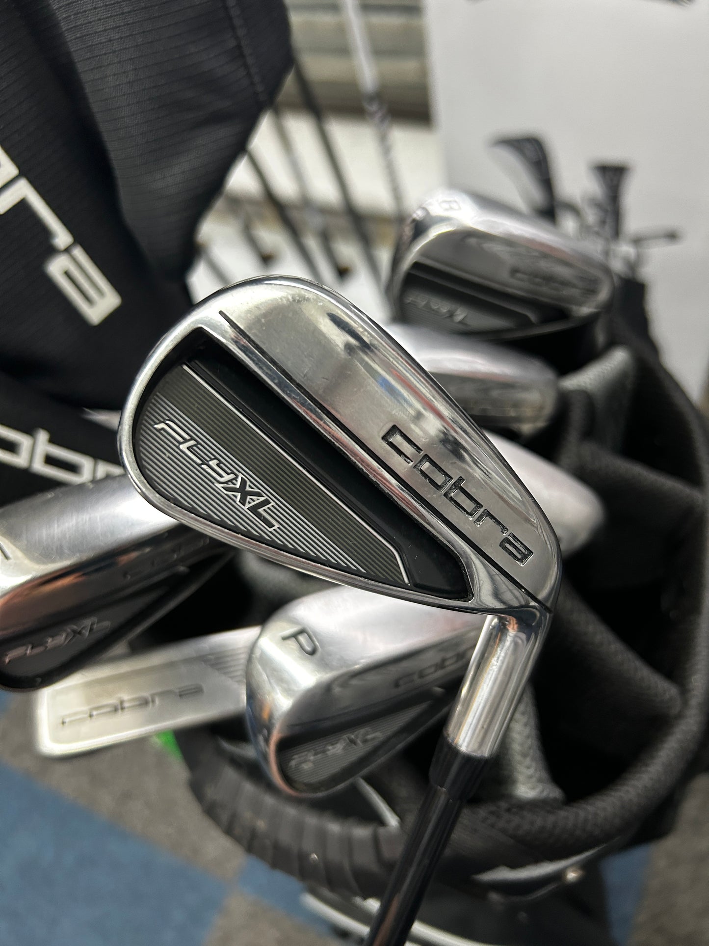 COBRA XL 11 PIECE PACKAGE SET (SECOND HAND) (Graphite Shafts)
