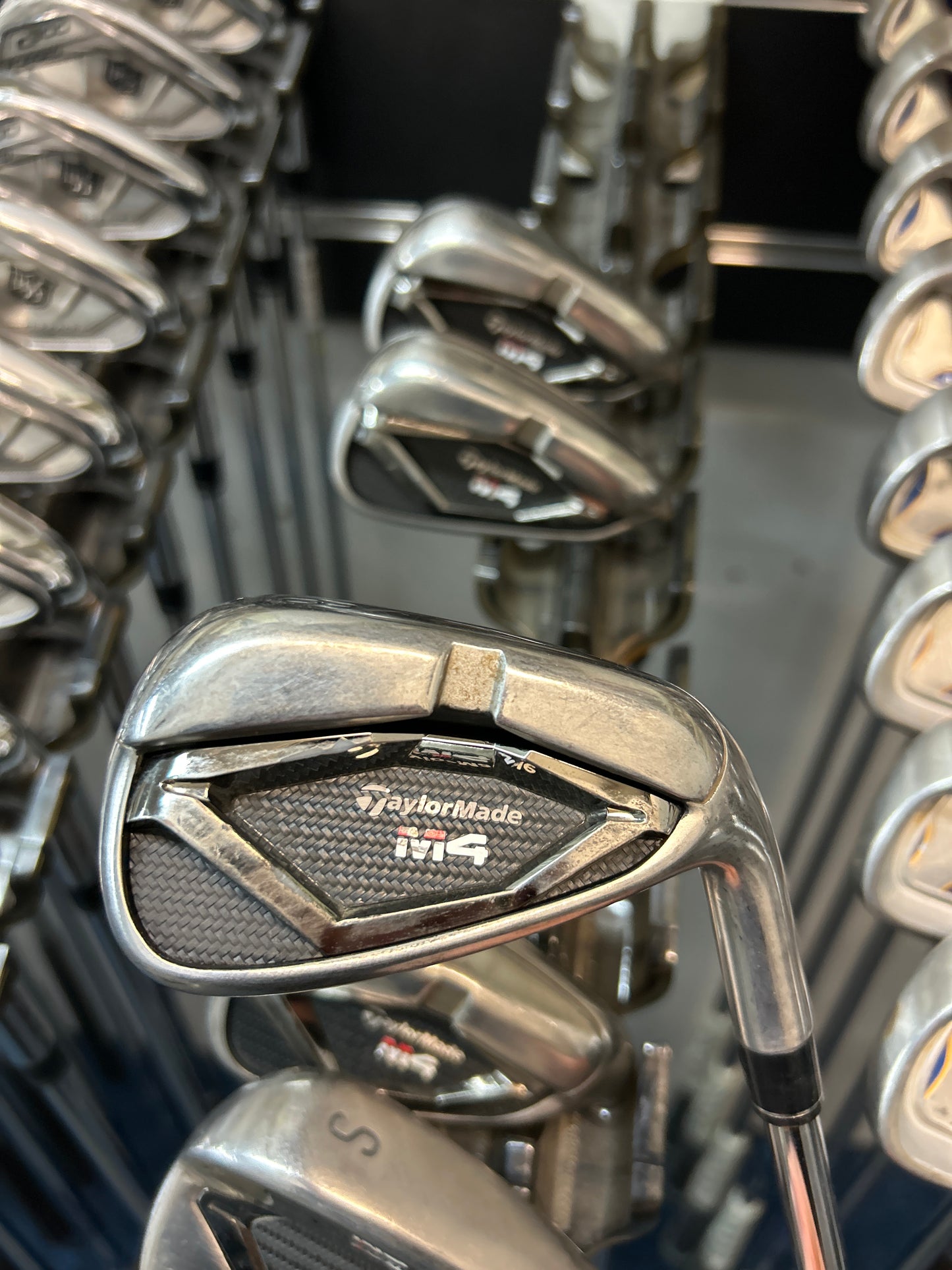 Taylormade M4 (6-SW Regular FLEX)