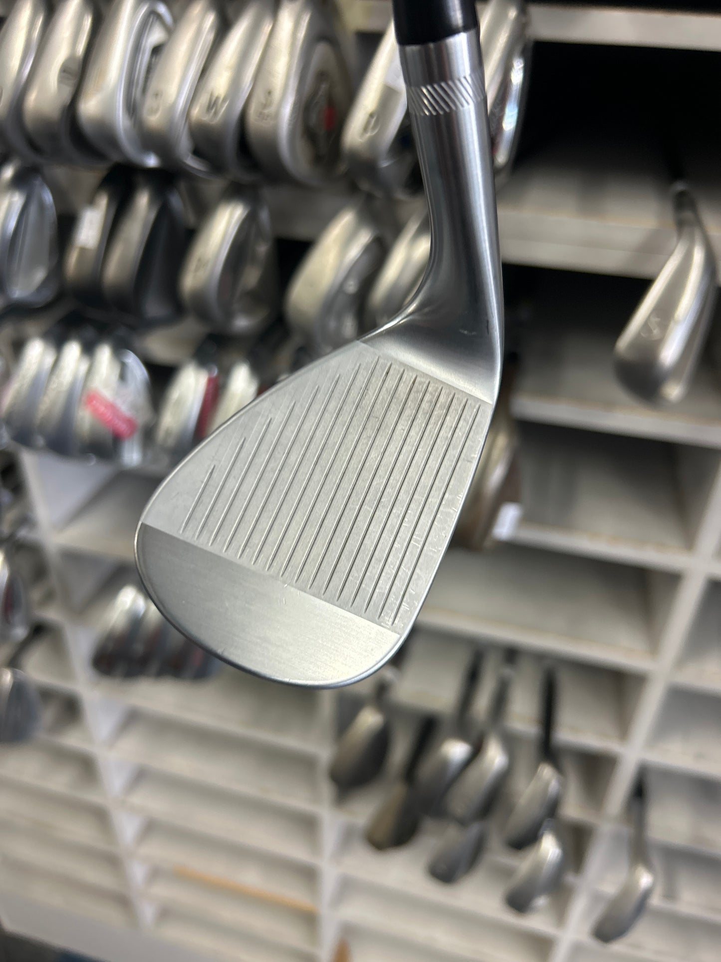 TITLEIST SM10 VOKEY 50’’ DEGREE (12 DEGREES OF BOUNCE)