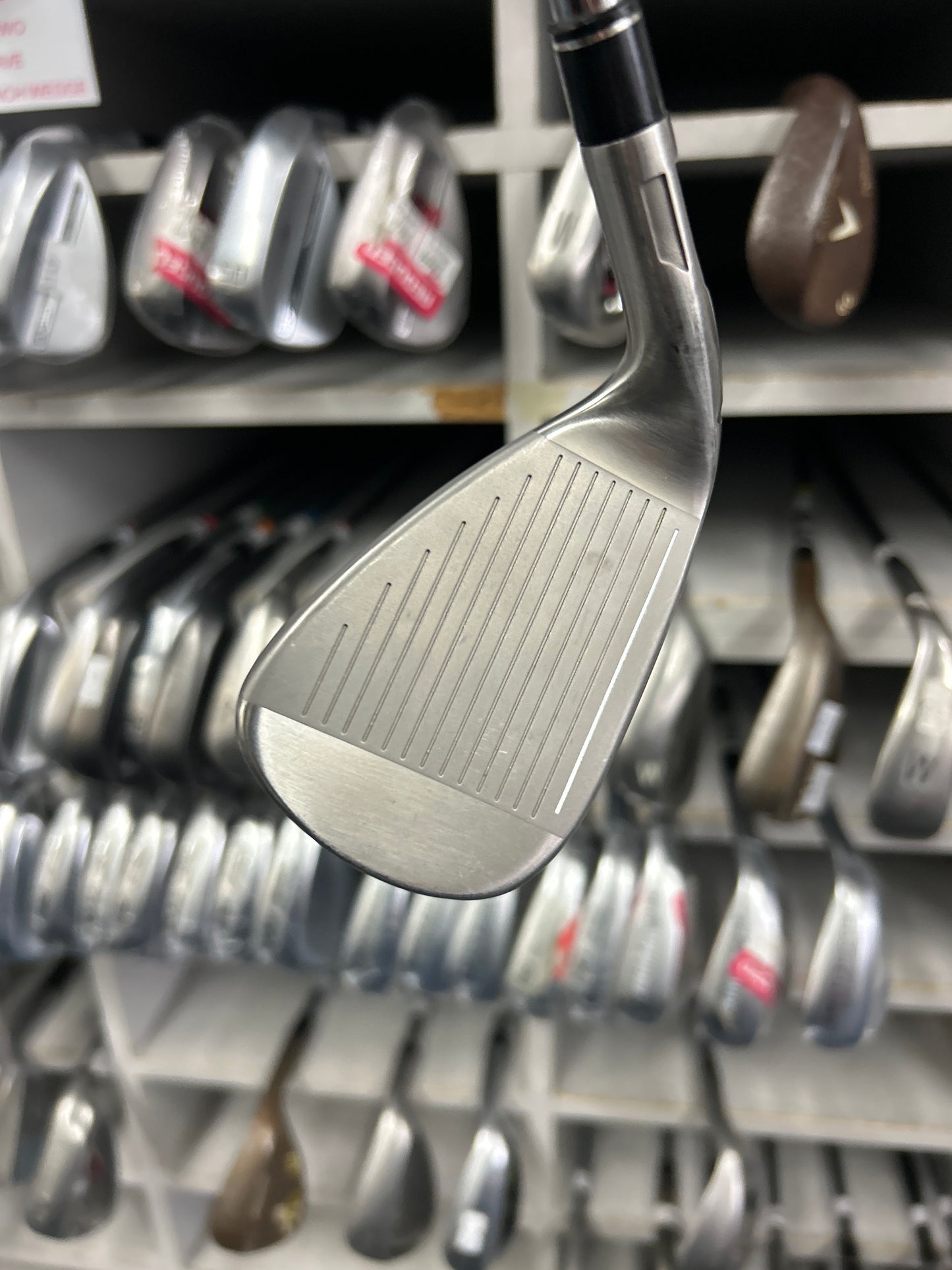 TAYLORMADE SIM2 MAX 8 Iron (Regular Flex)