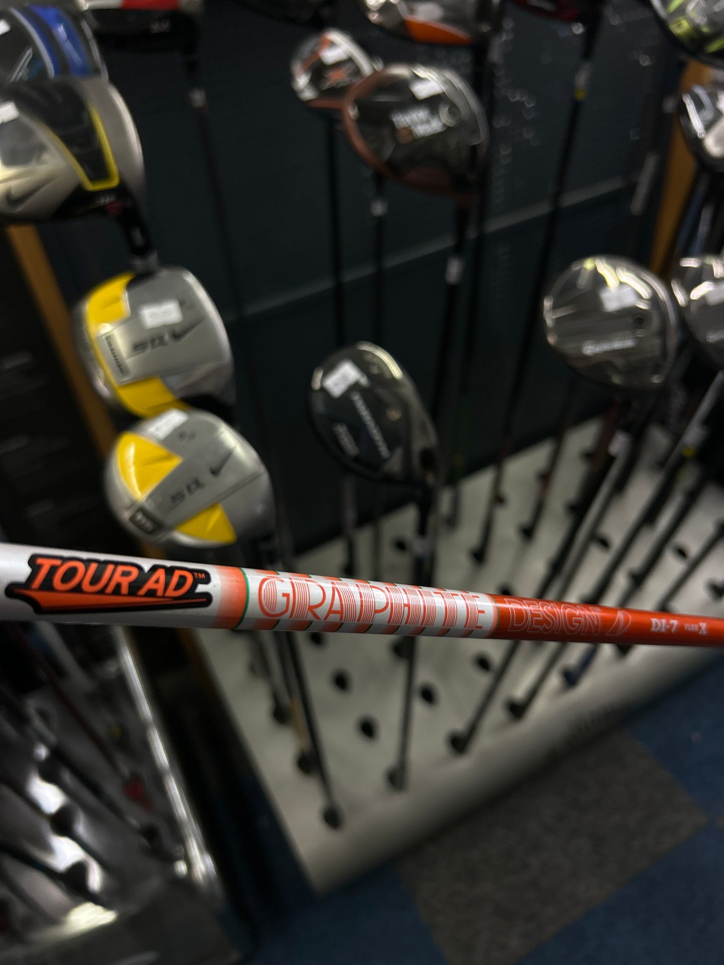 QI10 LS 10.5 DEGREE (X STIFF FLEX) (UPGRADED SHAFT)