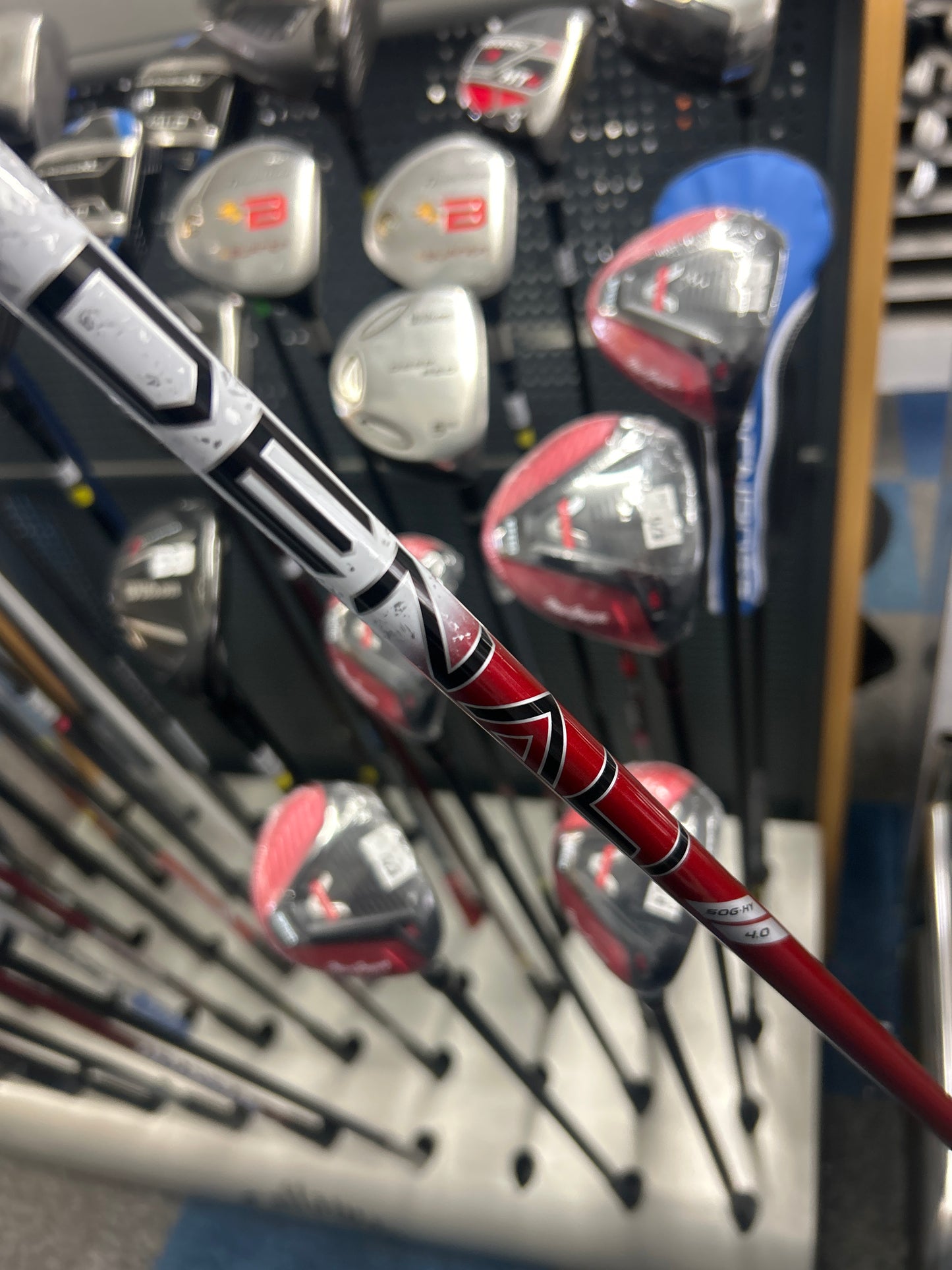 Wilson Staff DYNRPWR 6 HYBRID (SOFT REGULAR FLEX)