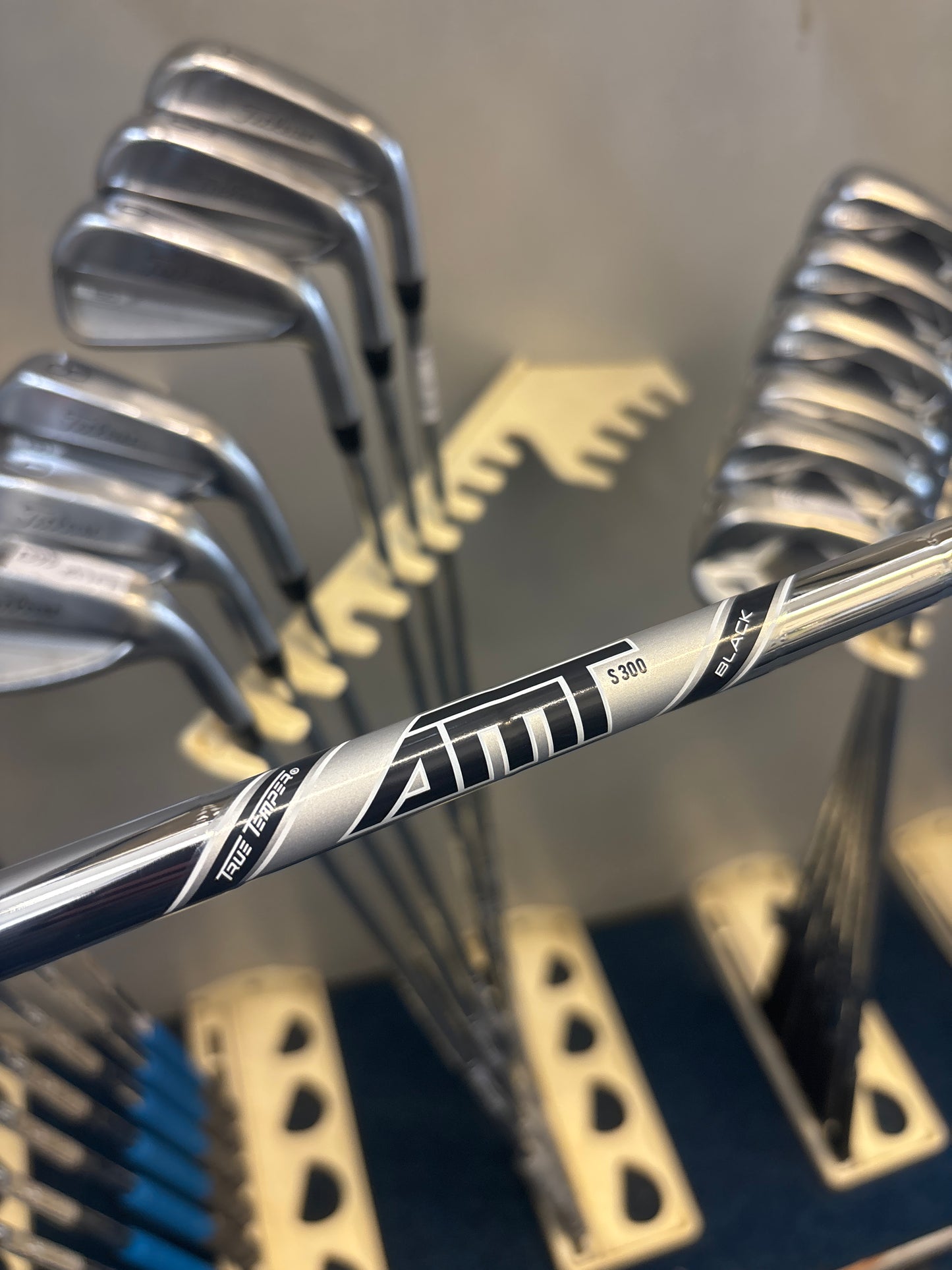 Titleist T150 (4-PW STIFF FLEX)(Reserved)