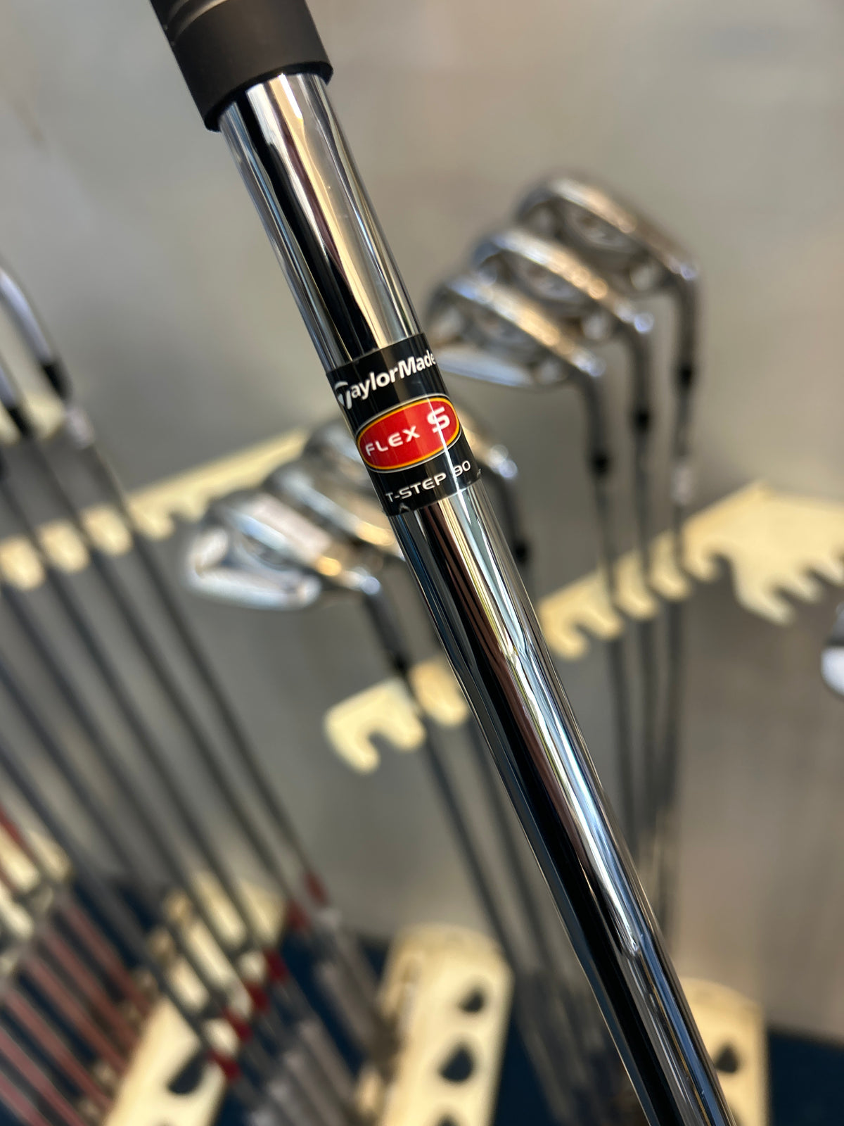 TAYLORMADE R7 (4-PW+AW) (STIFF FLEX)