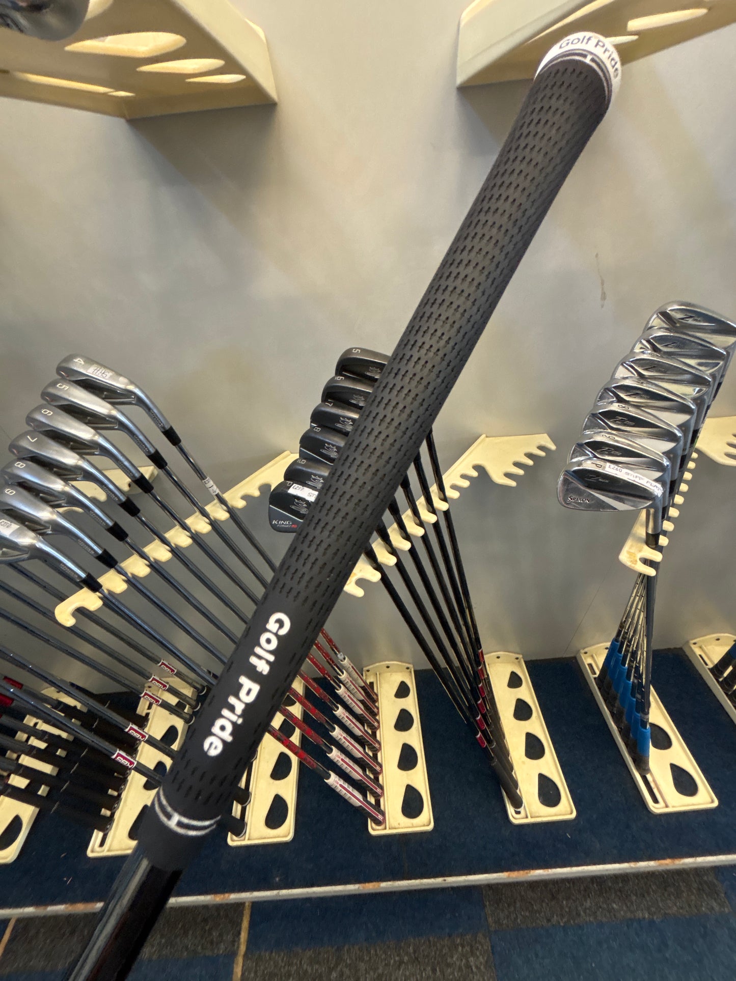 Cobra KING FORGED MB/CB (4-PW) (STIFF FLEX)