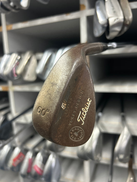 TITLEIST VOKEY RUST FINISH 60’’ (04 Degrees Of Bounce)