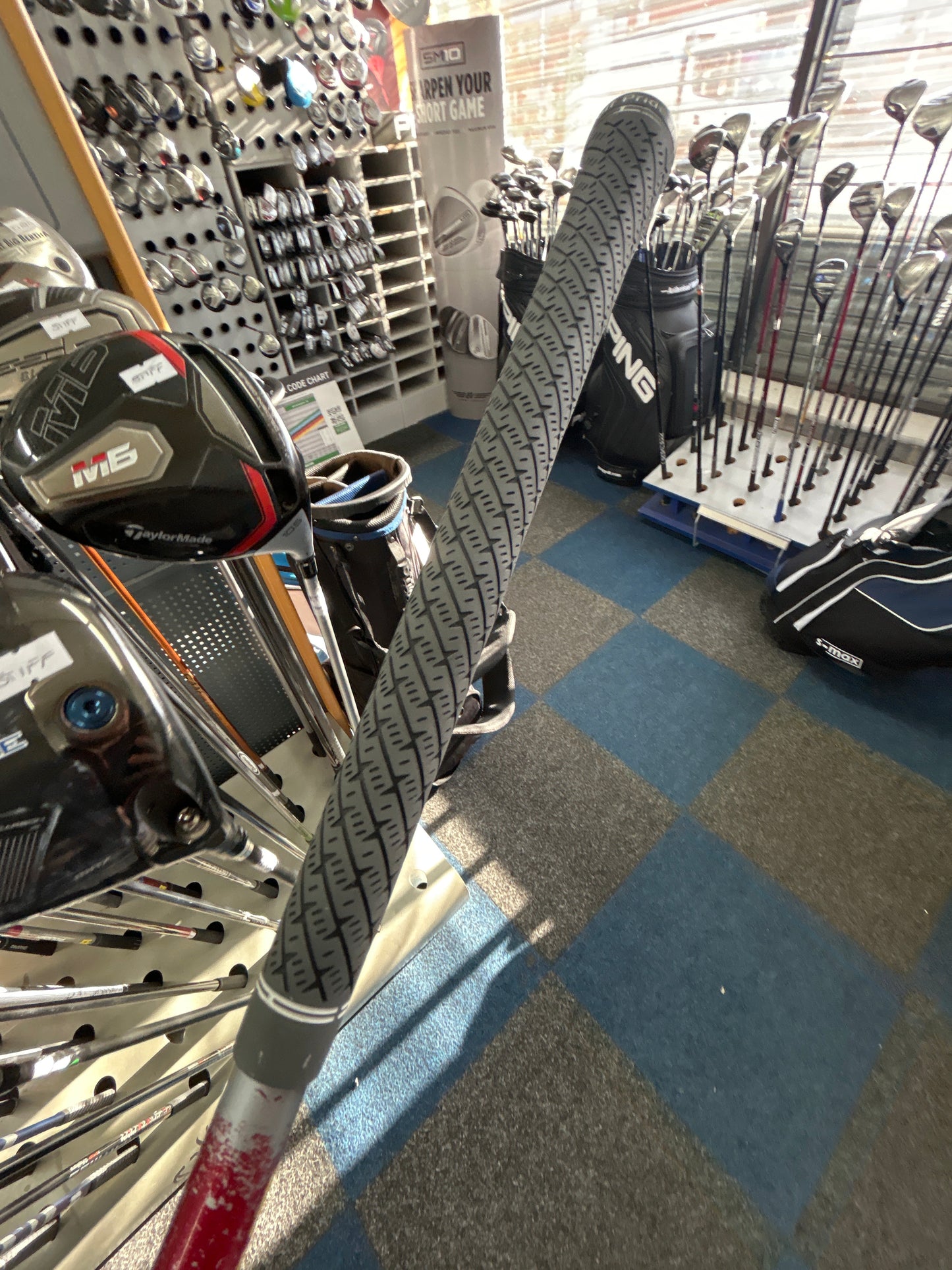 TaylorMade R11 12 DEGREE (Regular FLEX)