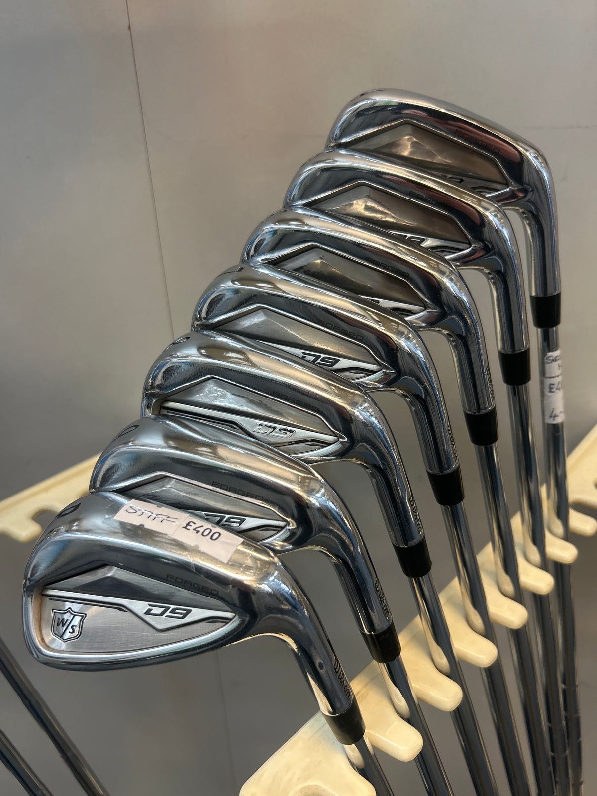 Wilson Staff D9 (4-PW) (STIFF FLEX)