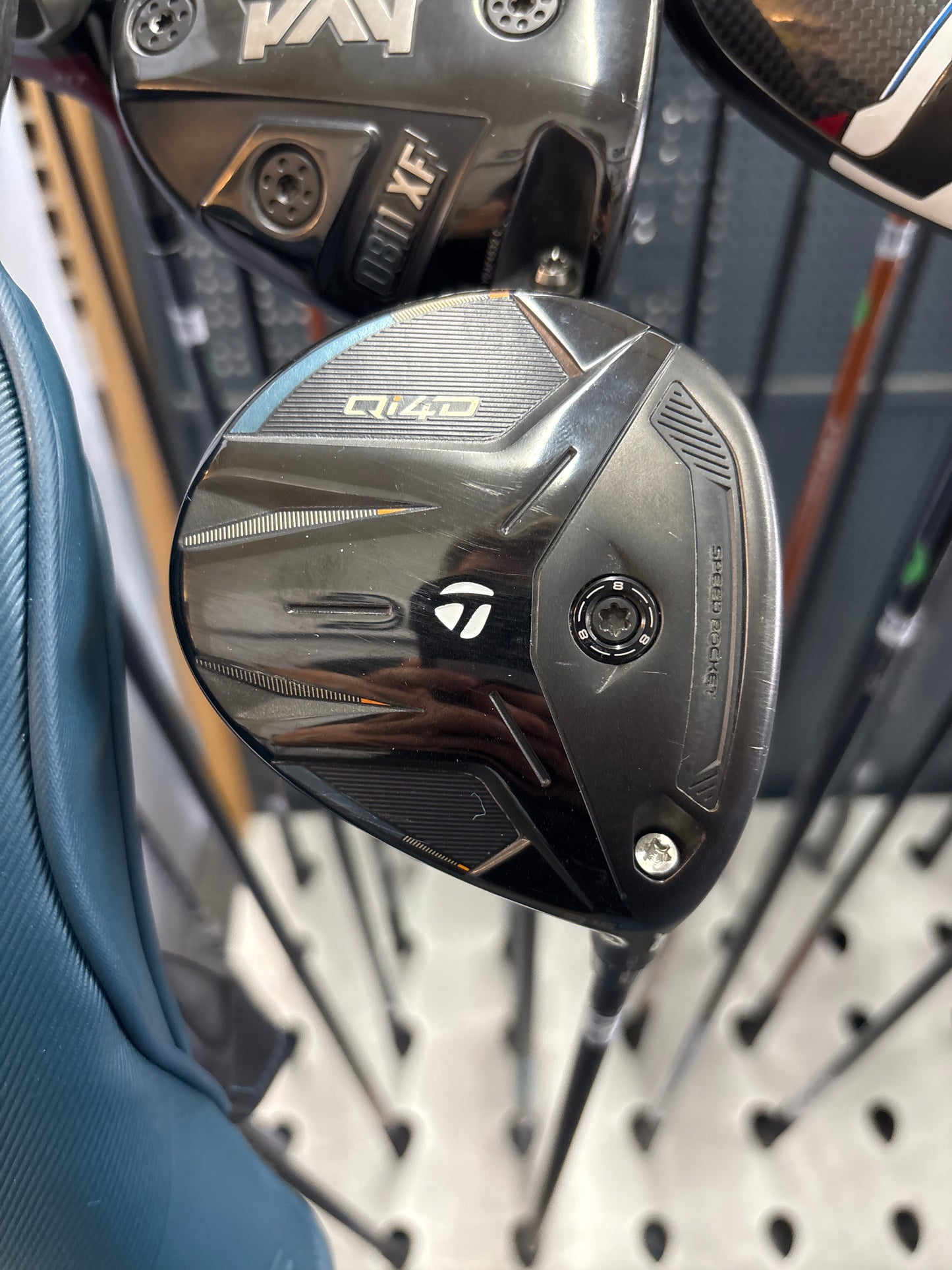 Taylormade QI4D 3 WOOD 15 DEGREE (Regular FLEX)