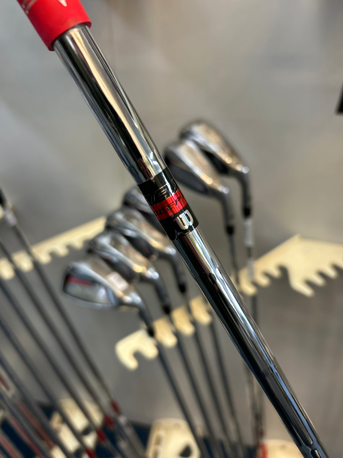 Wilson Deep Red Maxx (5-PW+SW) (Regular Flex)