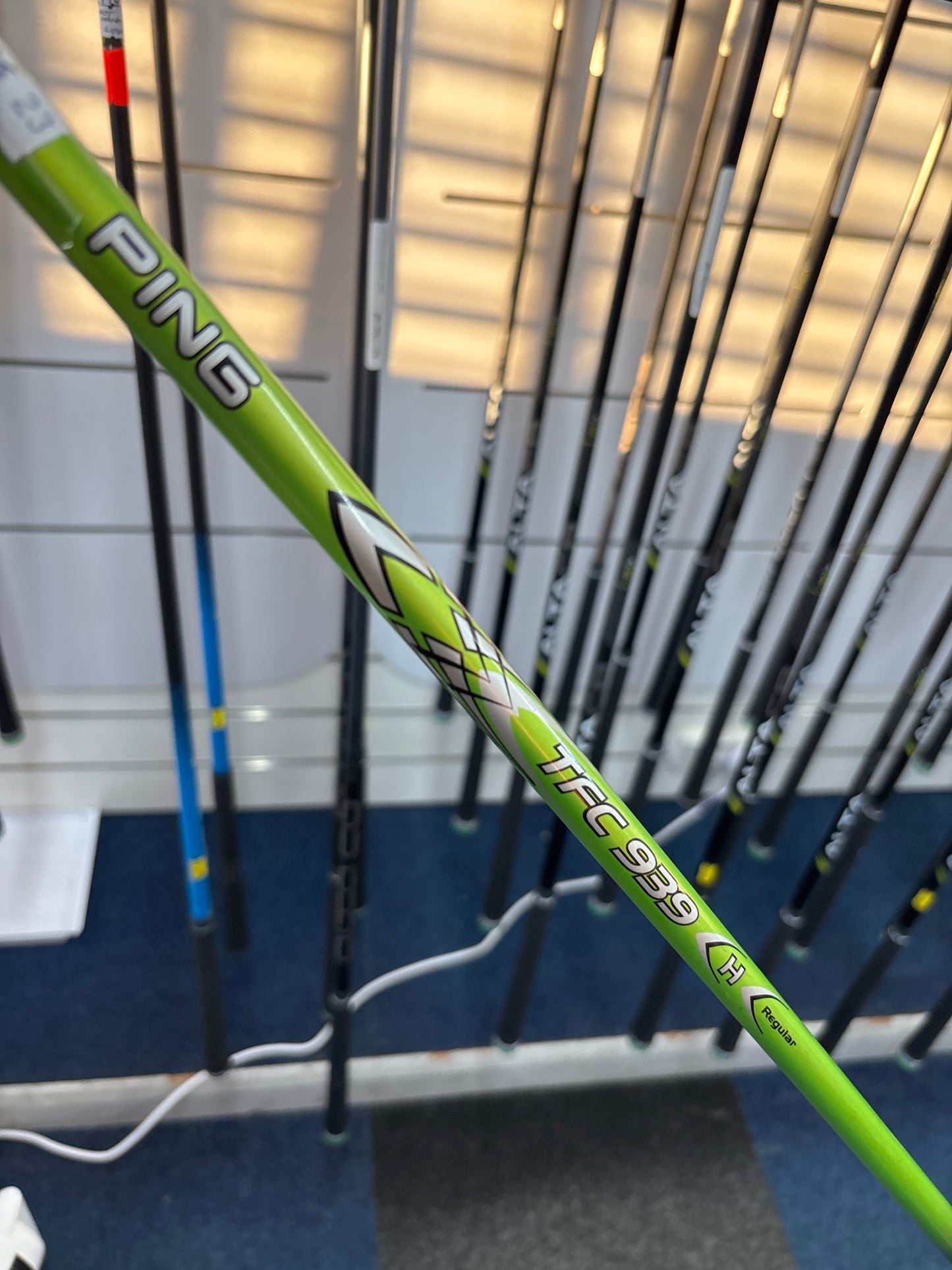 PING RAPTURE V2 (23” Degree) 4 Hybrid 19 Degree (Regular FLEX)