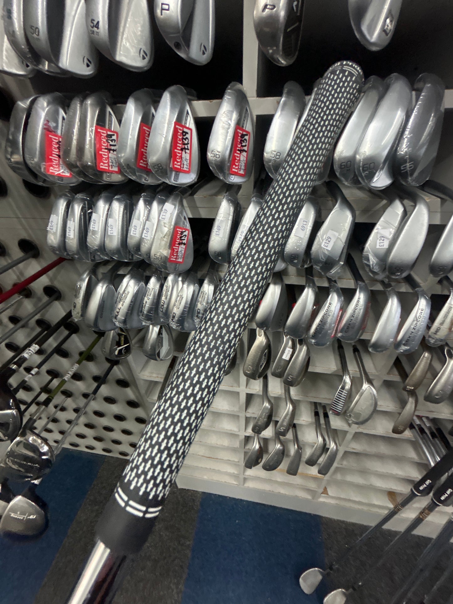 SNAKE EYES 56 DEGREE Wedge (11 Degree Of Bounce)
