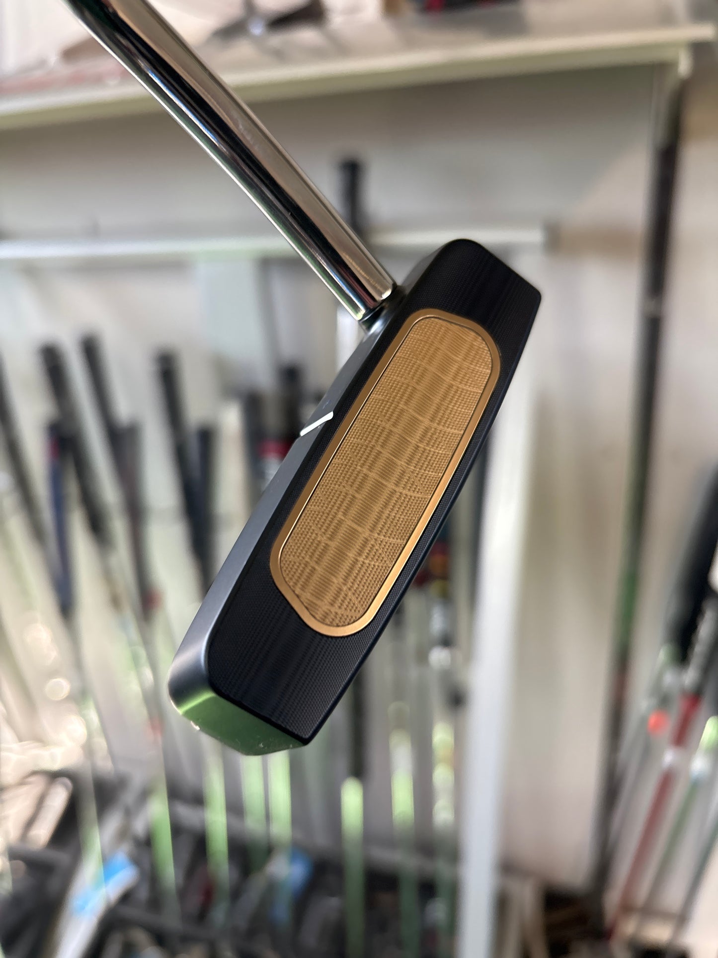 ODYSSEY AI ONE SEVEN T DB (34”)