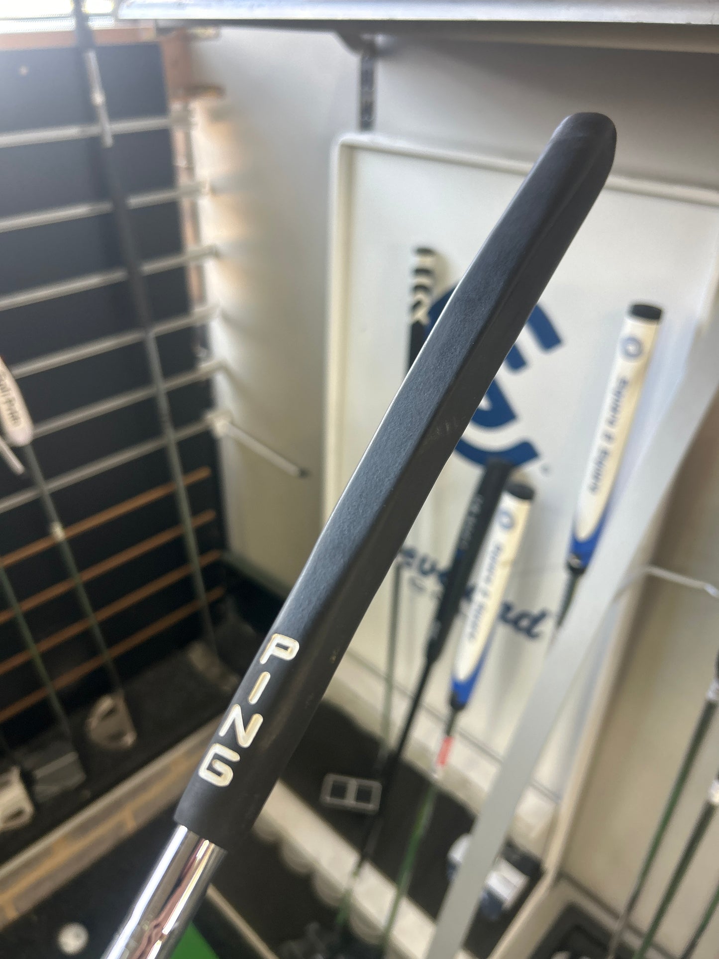 PING B60 (35”)