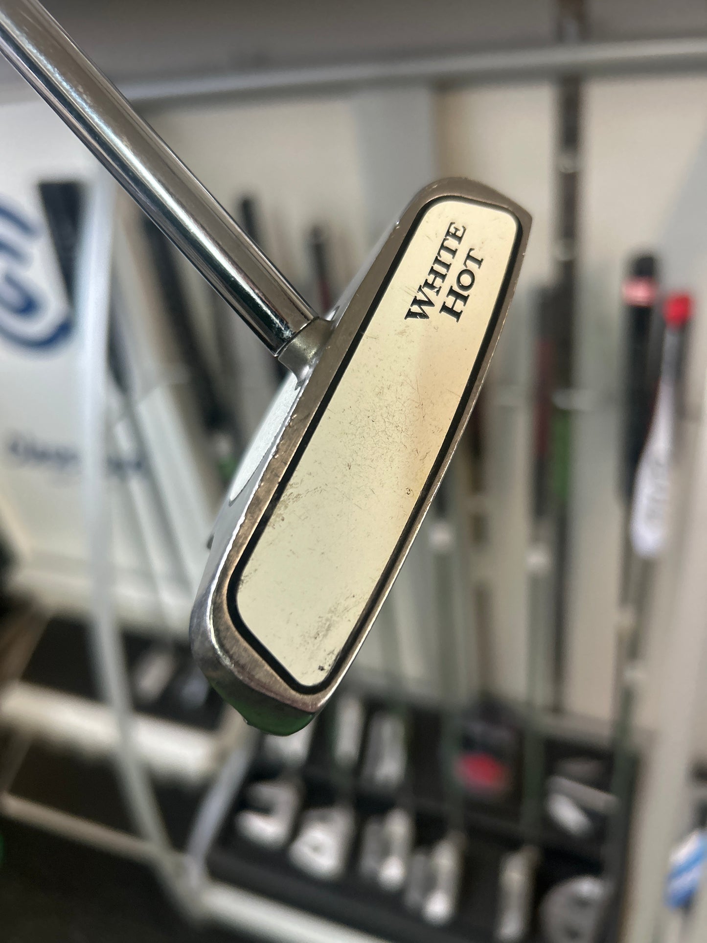 ODYSSEY WHITE HOT 2 BALL  (34”)