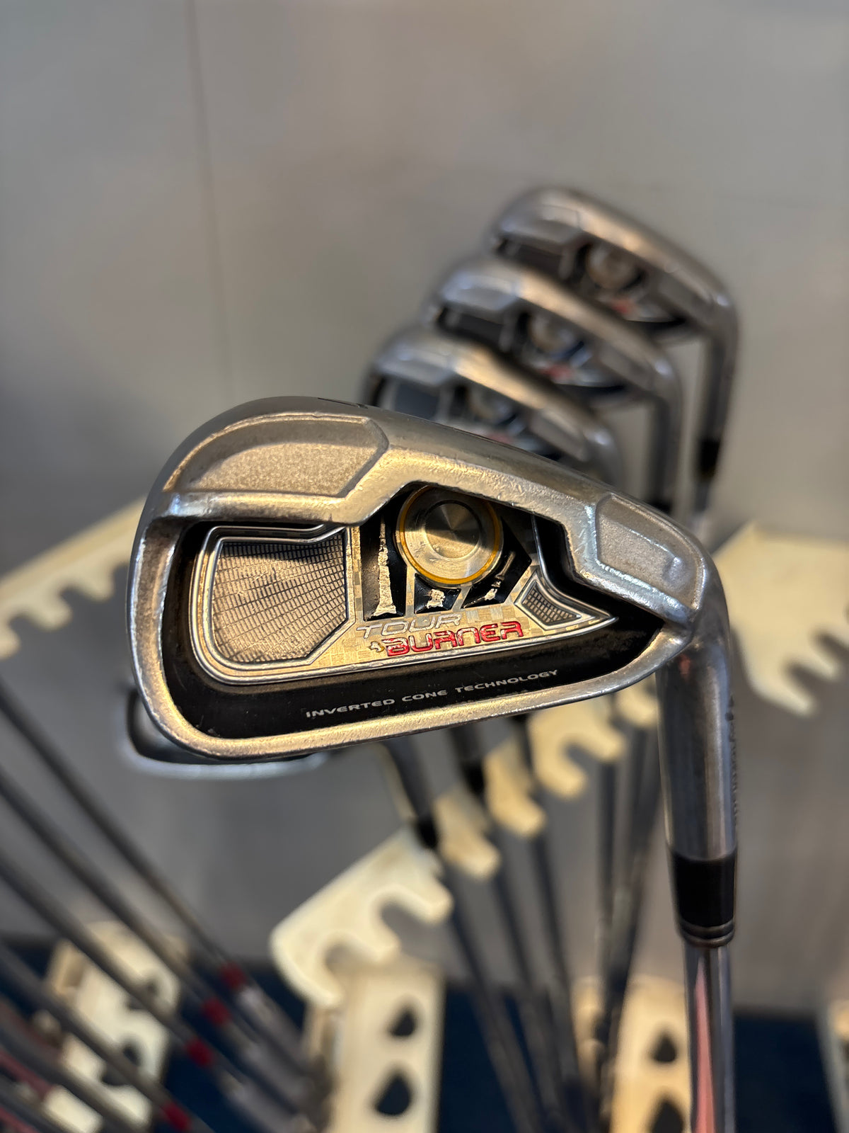 Taylormade Tour Burner (4-PW) (Regular Flex)