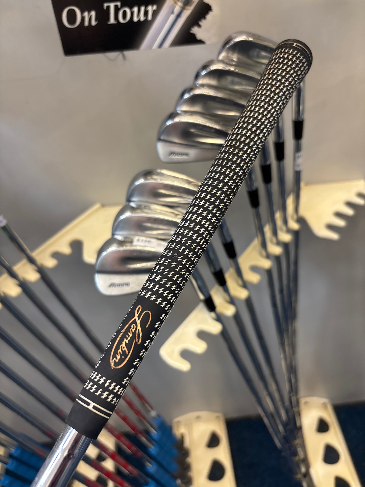 Mizuno MP-67 (4-PW) (STIFF FLEX)