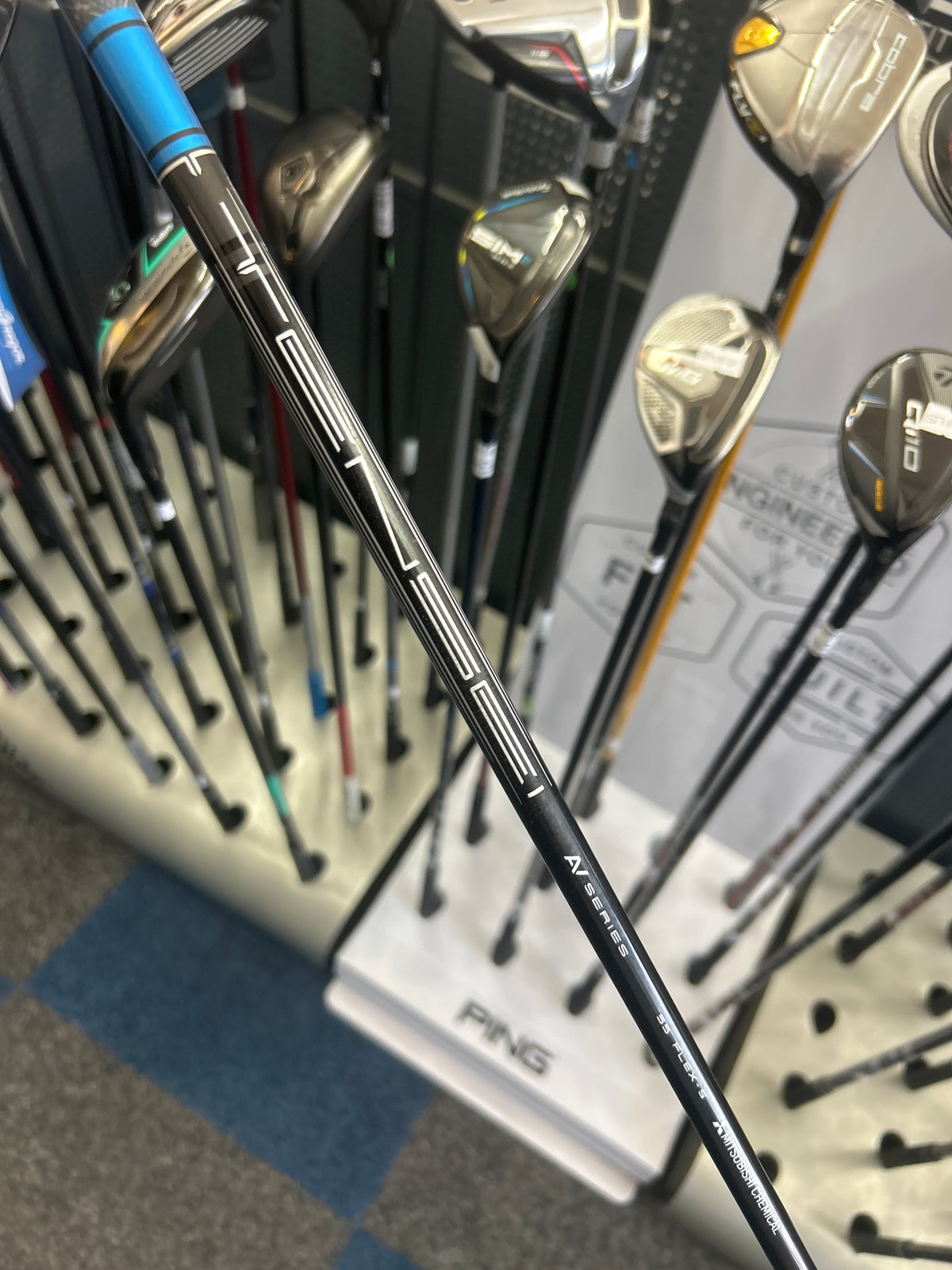 TITLEIST 917D2 9.5 DEGREE (STIFF FLEX)