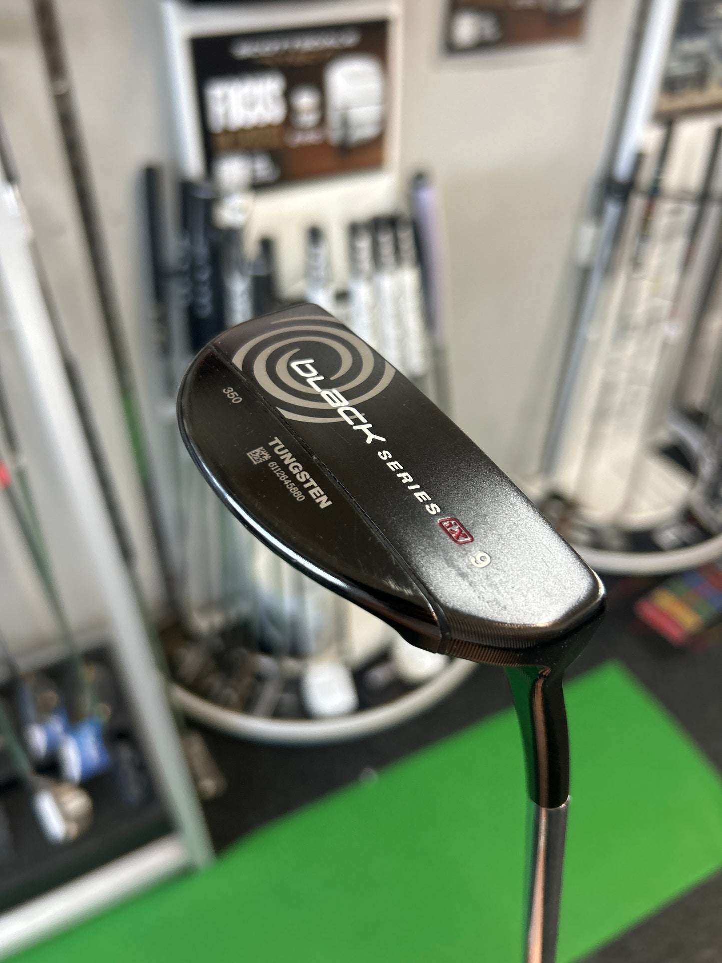 Odyssey BLACK SERIES IX 9 (34”)