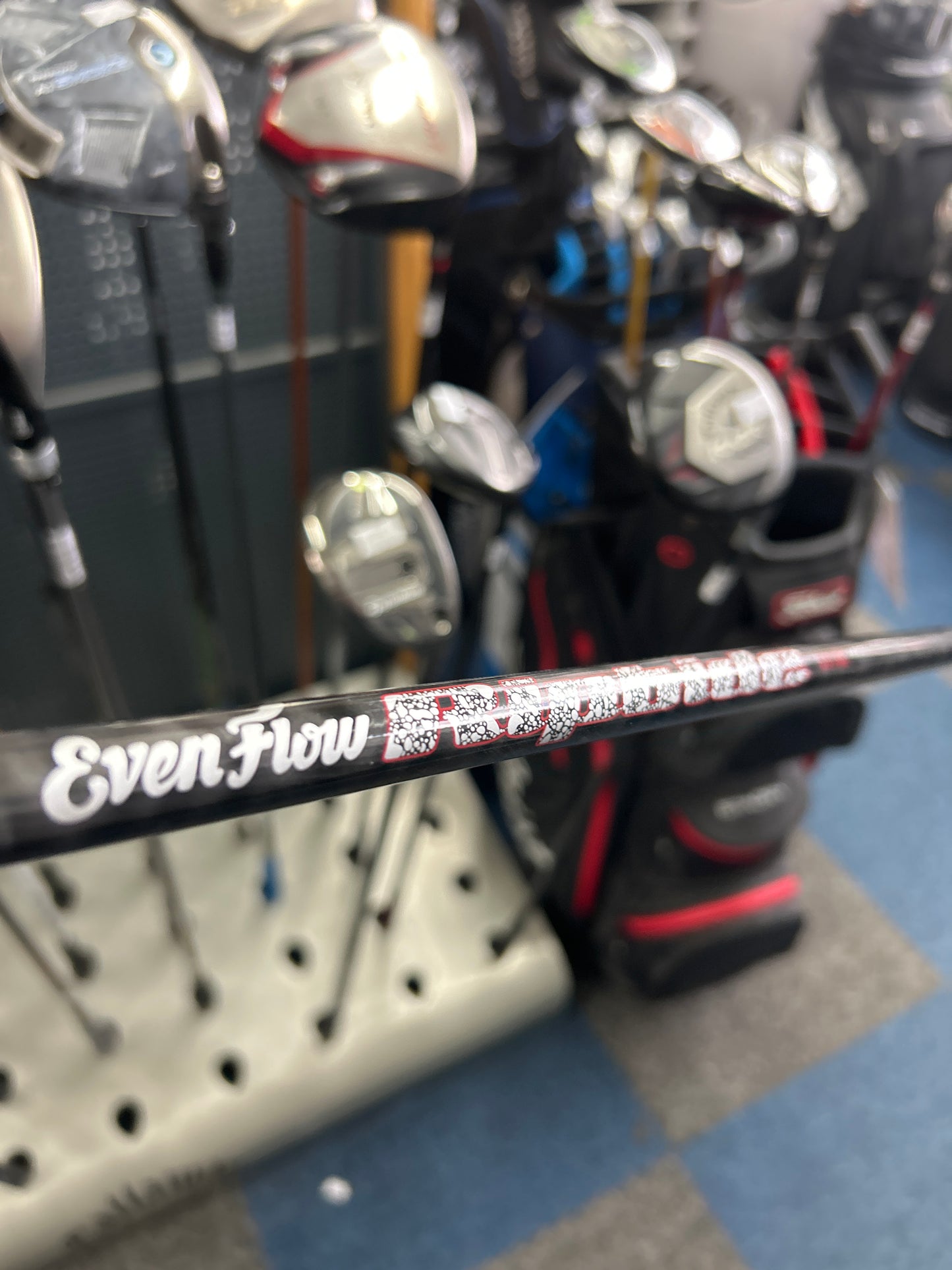 KIRKLAND SIGNATURE 10.5 (STIFF FLEX)