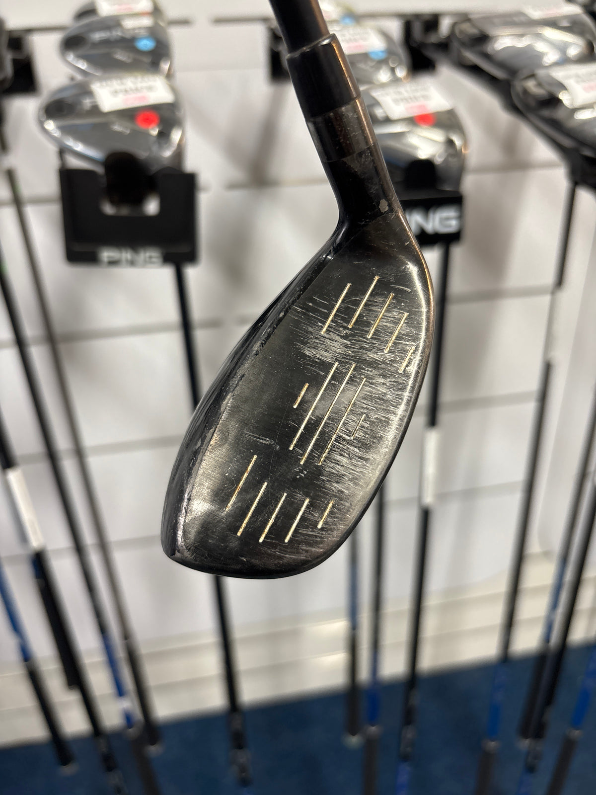 Eleven PW HYBRID 43 DEGREE (REGULAR FLEX)