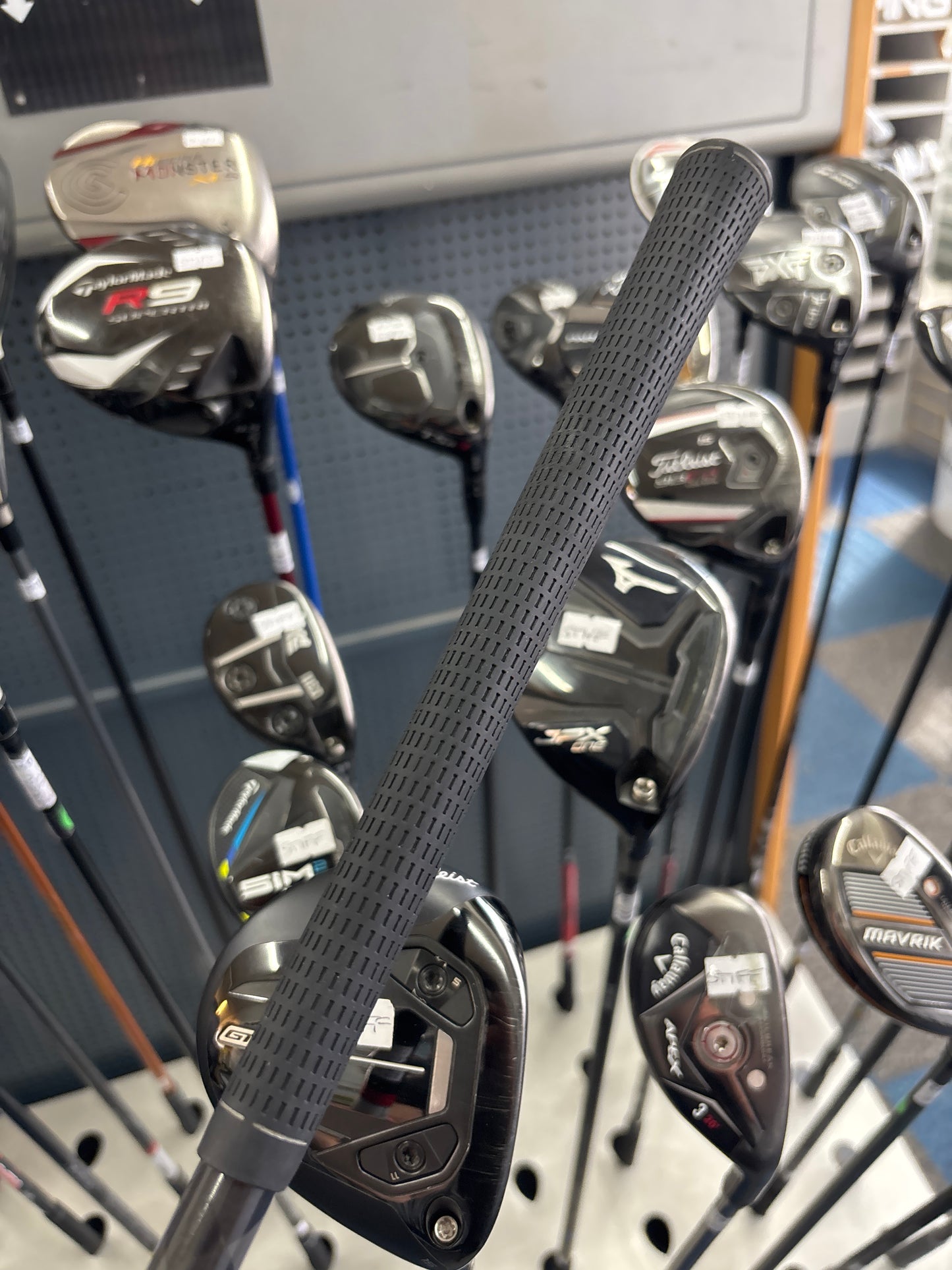 Taylormade R11 9” DEGREE (STIFF FLEX)