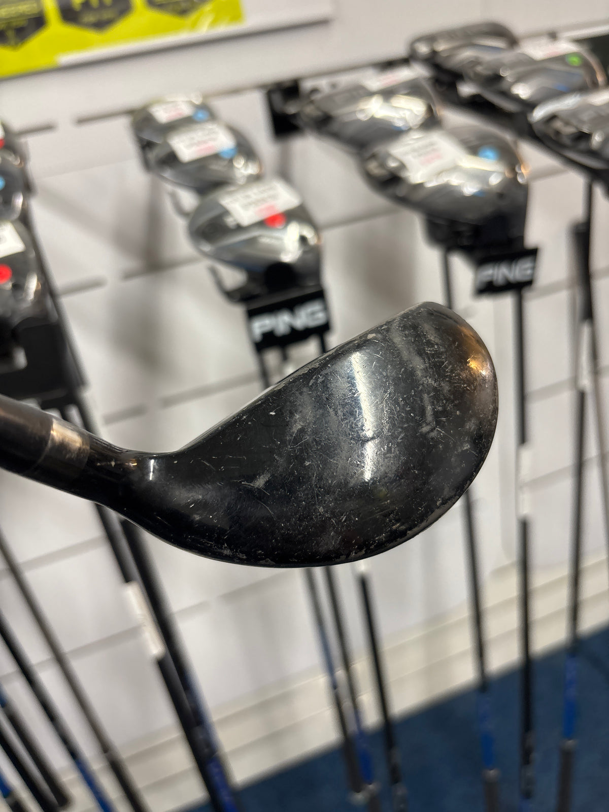 Eleven PW HYBRID 43 DEGREE (REGULAR FLEX)