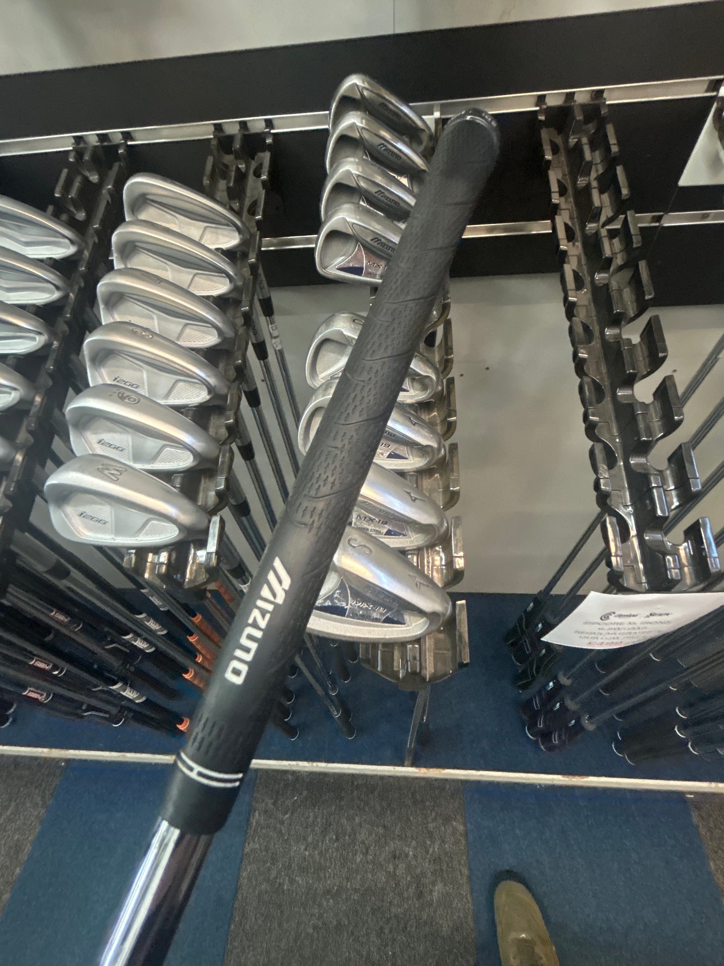 MIZUNO MX-19 (3-PW+SW, REGULAR FLEX)