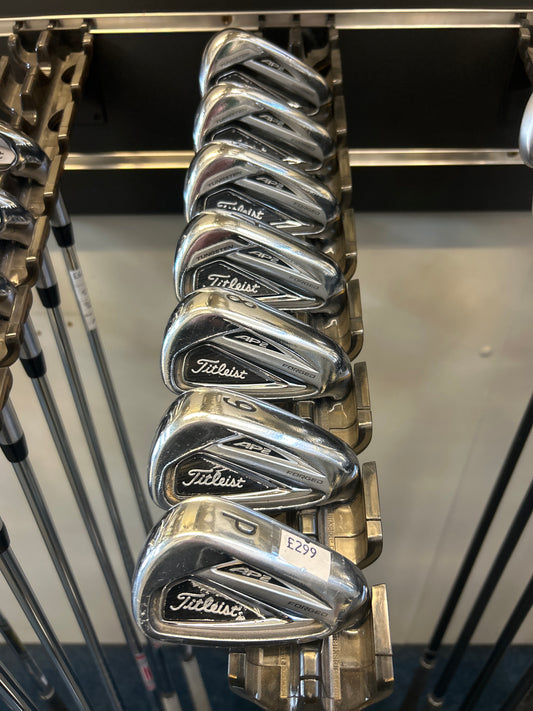 Titleist AP2 FORGED 716 (4-PW REGULAR FLEX)