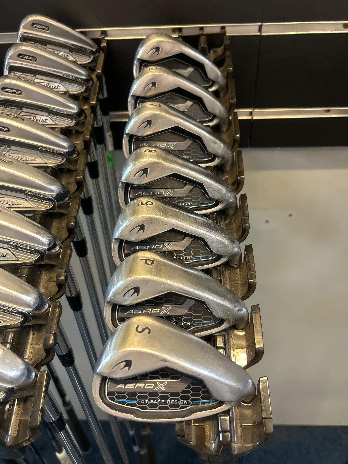 BENROSS AERO X (5-PW+SW) (Regular Graphite FLEX)