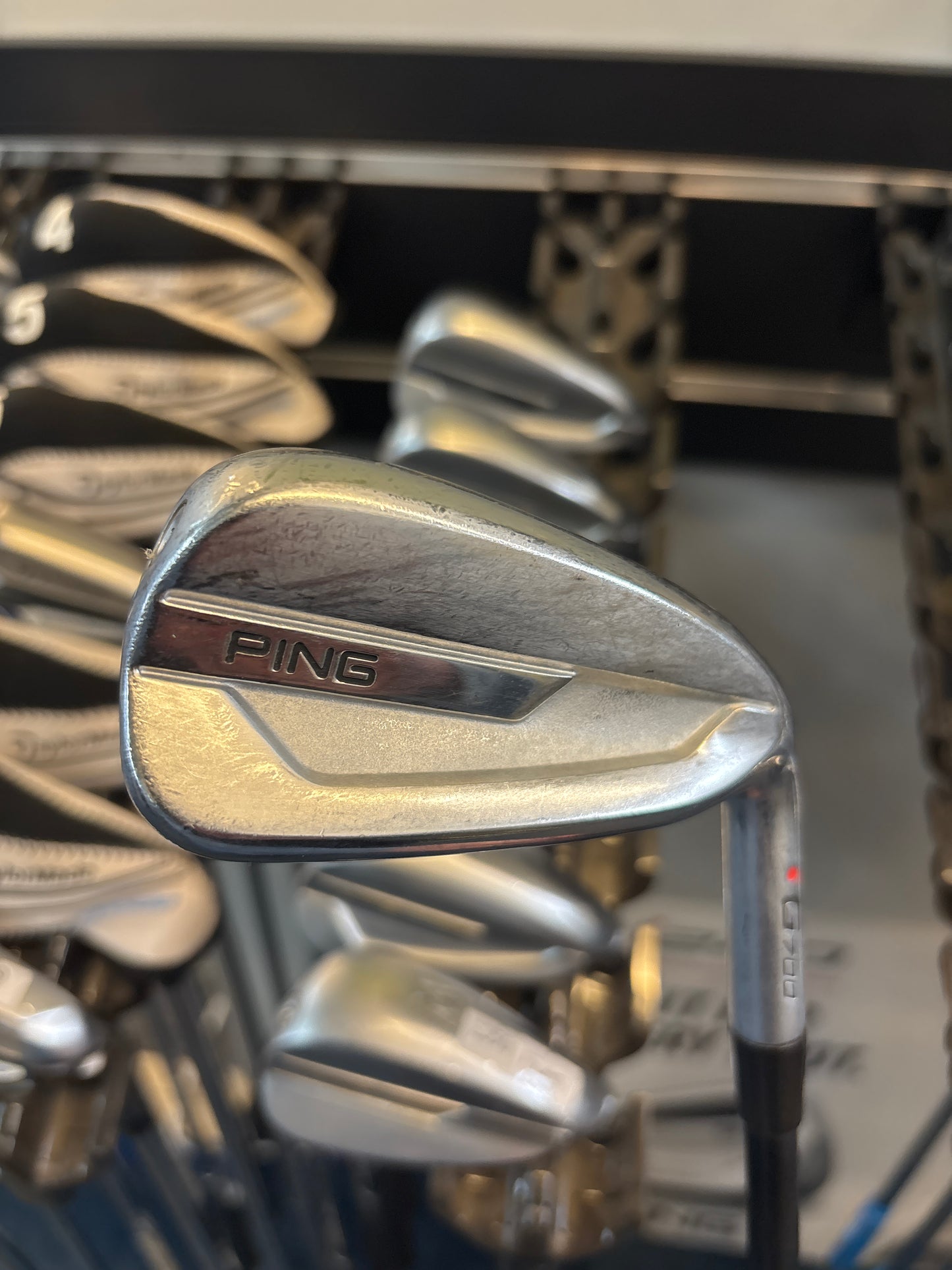 PING G700 (5-PW) (Regular Graphite Flex)