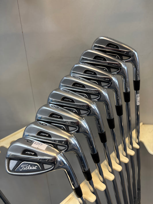 TITLEIST AP2 712 FORGED (3-PW) (REGULAR FLEX)