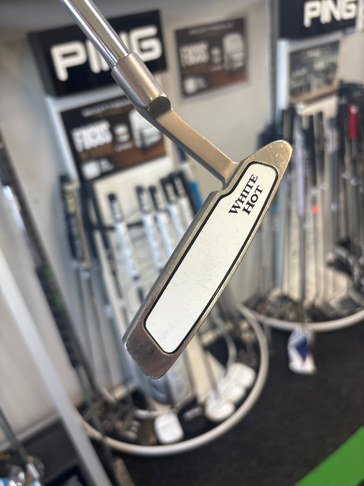 Odyssey White Hot #6 (35”)