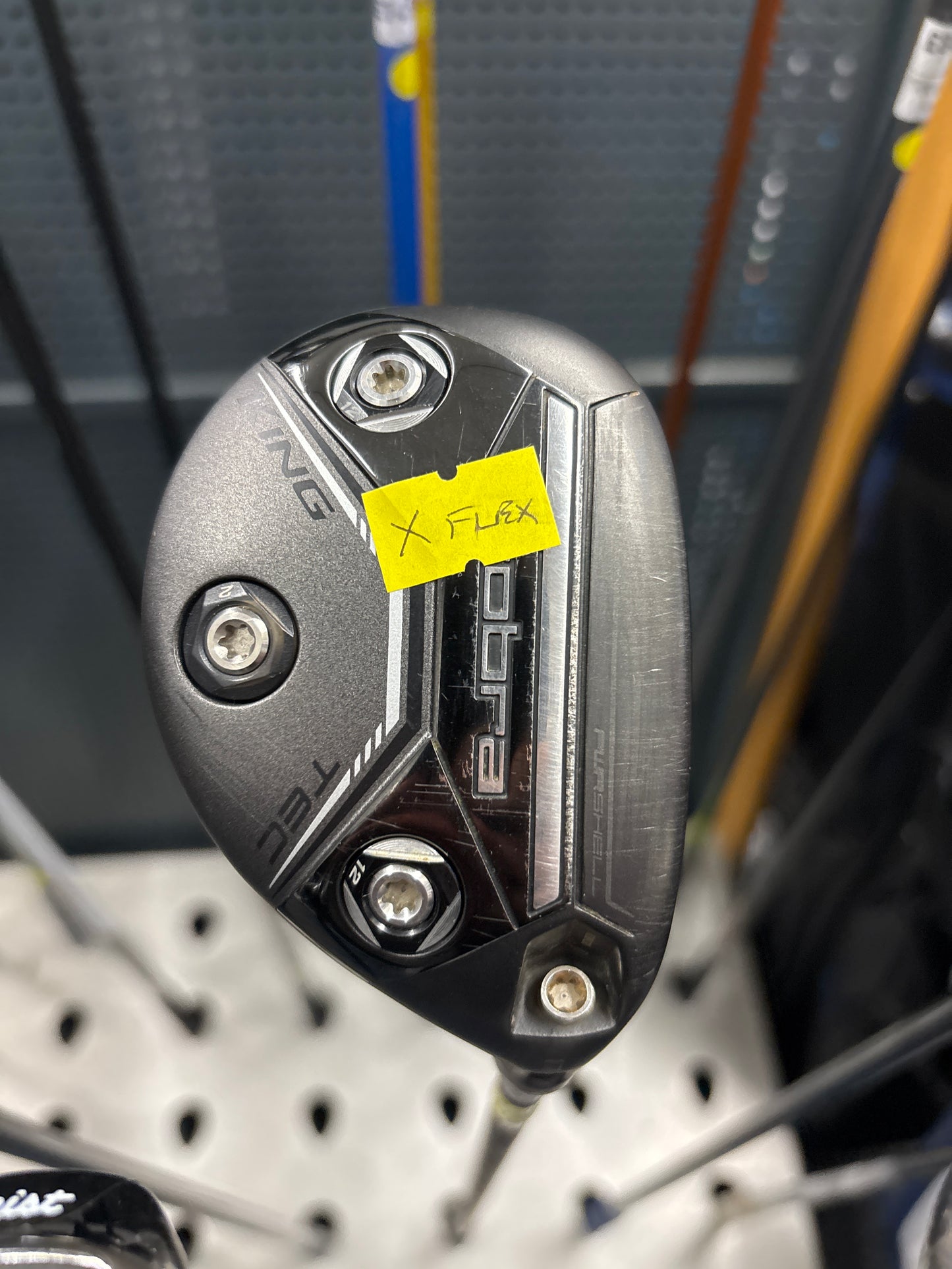 Cobra KING TEC 2 HYBIRD (X STIFF FLEX)