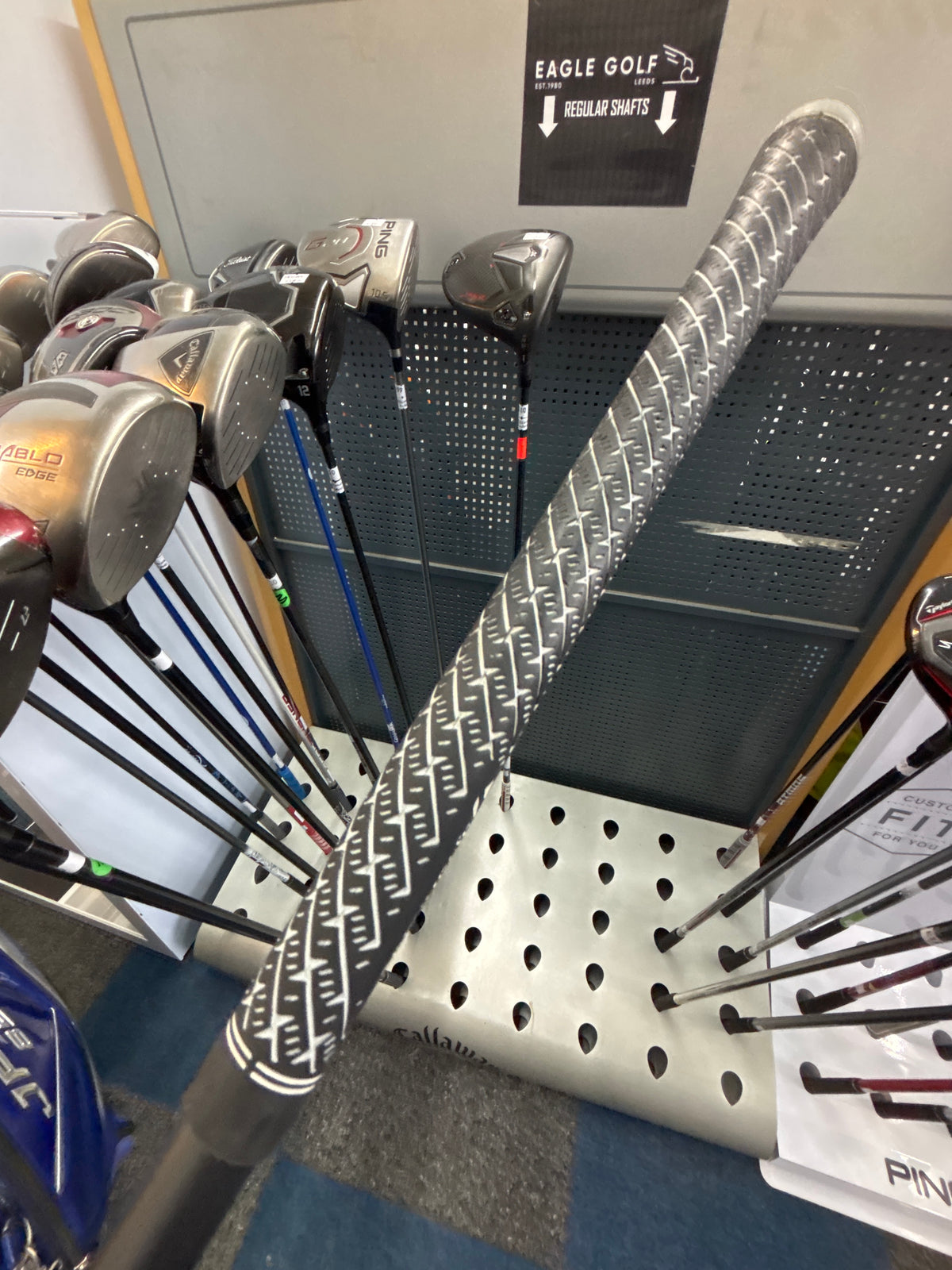 Taylormade Titanium SIM 3/15 Degree Wood (Extra Stiff Flex)