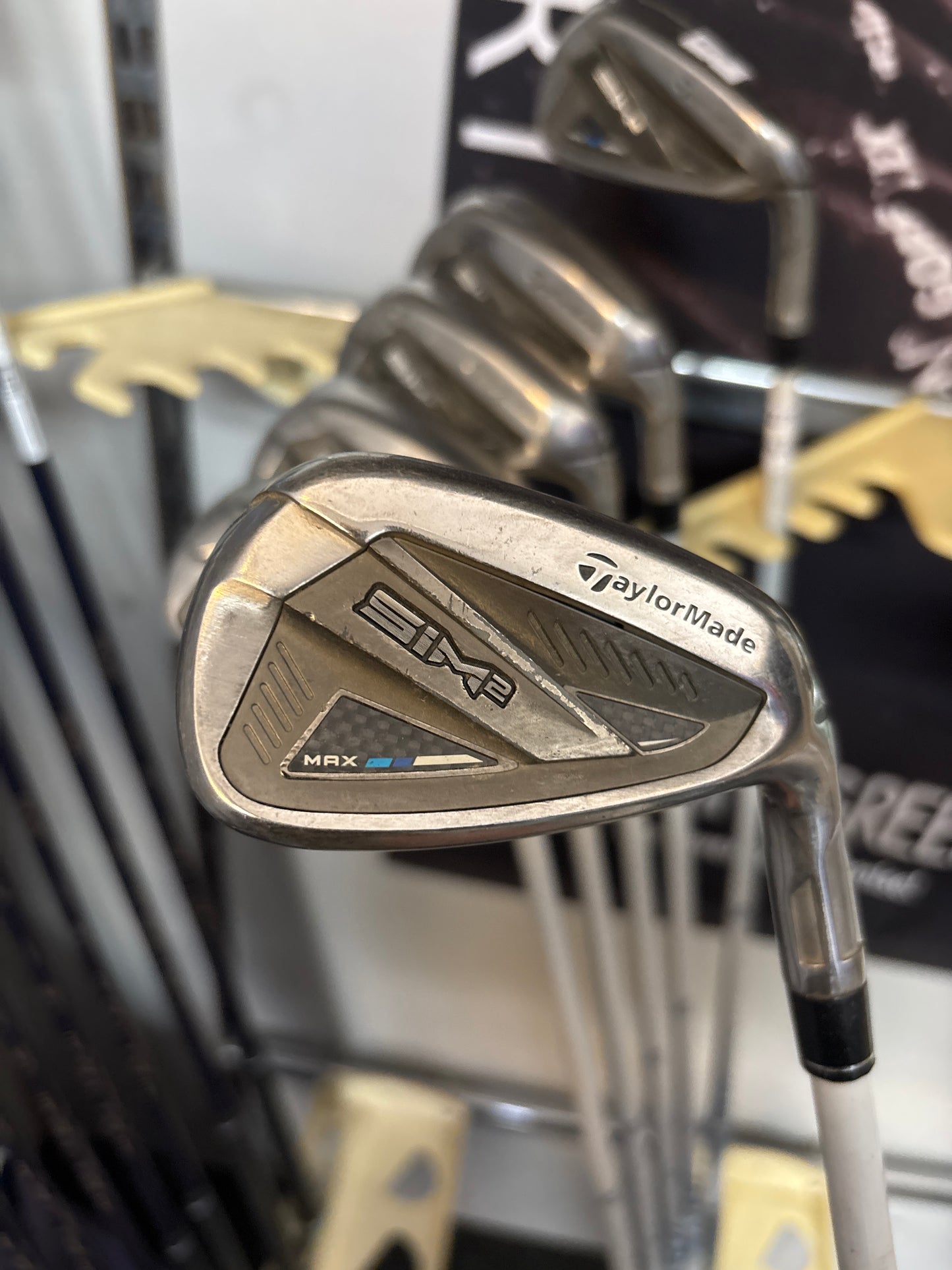 LADIES TaylorMade SIM2 MAX (7-SW+LW (Ladies Regular Flex)